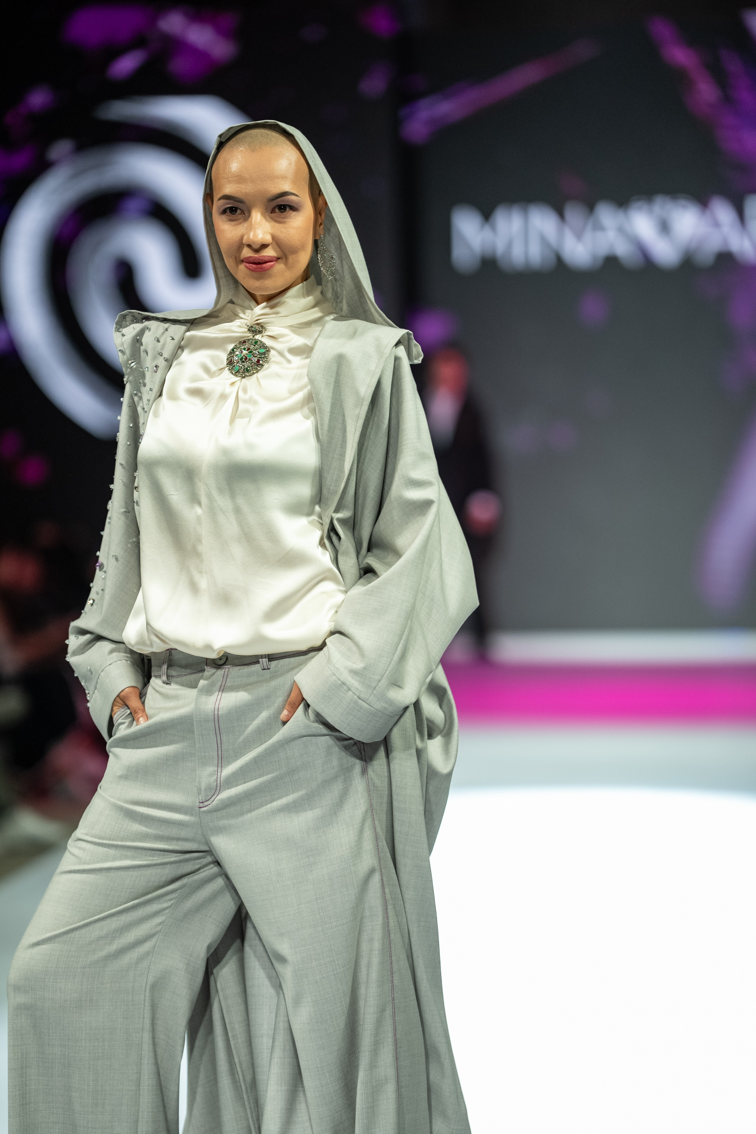 Eurasia Fashion Week Minavara. Сайт Алматинского НЮ АРТ, будуар и фэшн фотографа Дениса Карпенко