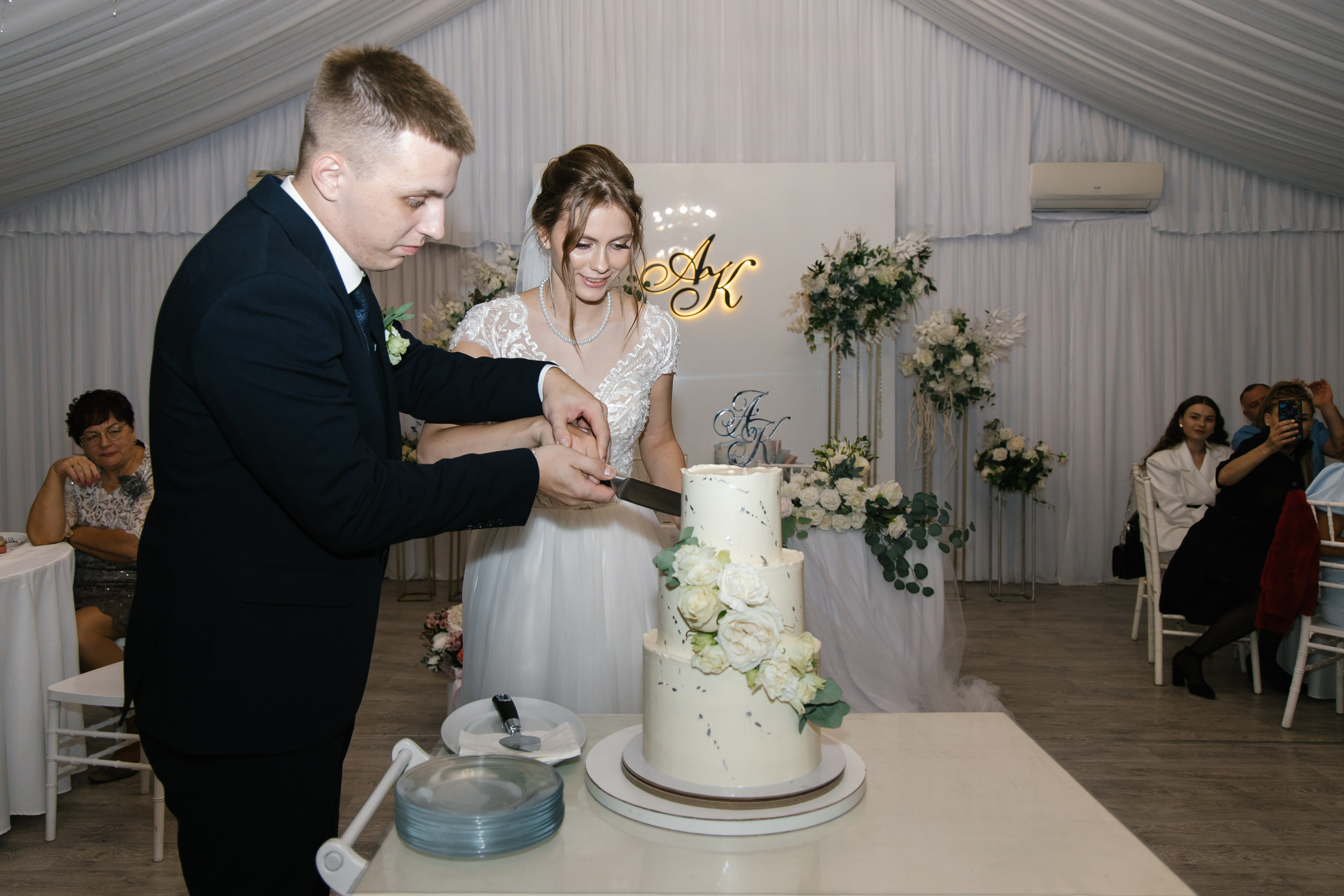 Ксения и Антон (полный день). Фотограф в Барнауле Юлия Садвокасова