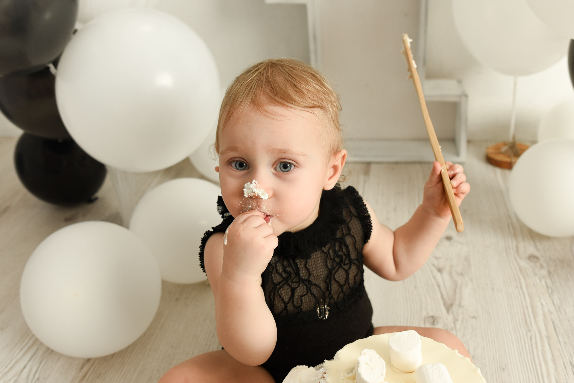 Годовасие «ВСЕ включено» малышка Стефания мама Александра Добрякова. Фотограф новорожденных в Нижневартовске Лара Курдюкова