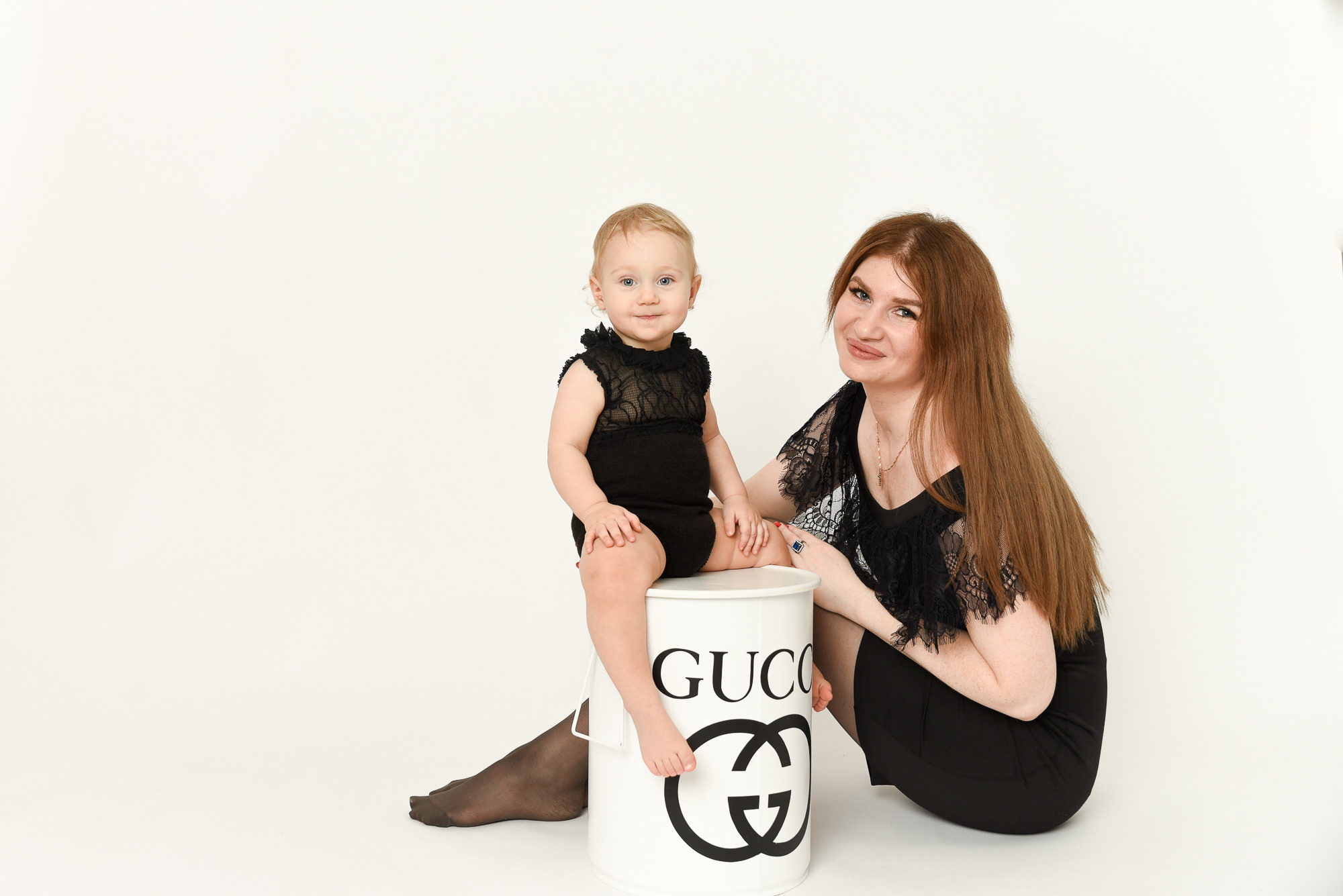 Годовасие «ВСЕ включено» малышка Стефания мама Александра Добрякова. Фотограф новорожденных в Нижневартовске Лара Курдюкова