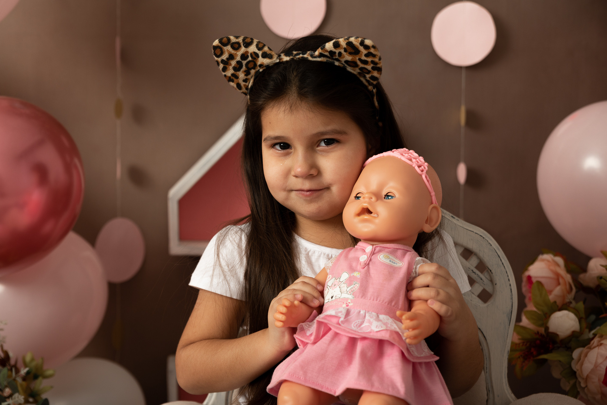 Годовасие «Я и моя семья» малышка Александра мама Анастасия Валюшкина. Фотограф новорожденных в Нижневартовске Лара Курдюкова