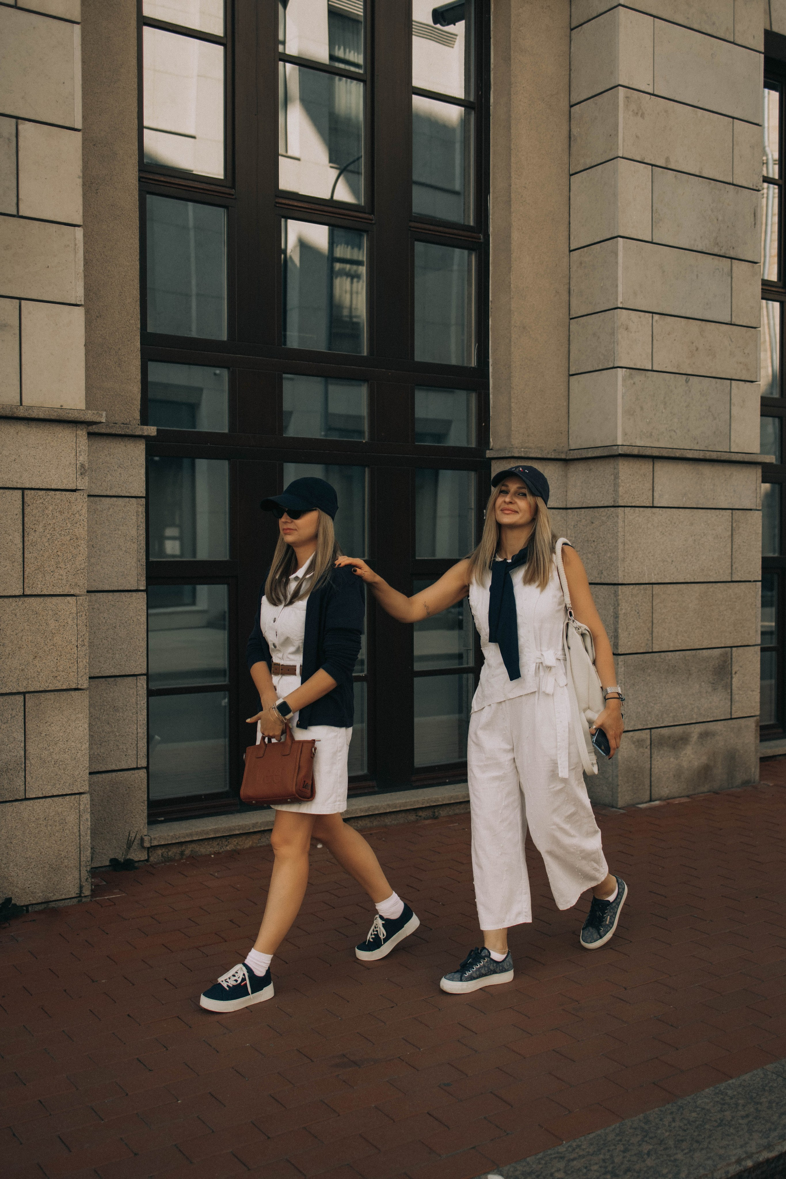 Прогулка Лиза и Марина. Фотограф lifestylе в Москве Пшеничная Анастасия