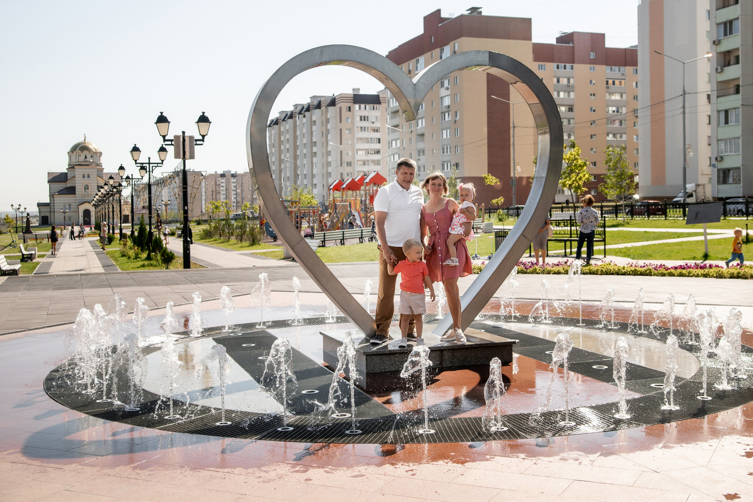 Семейная городская прогулка. Ольга Плаксина фотограф в Саратове