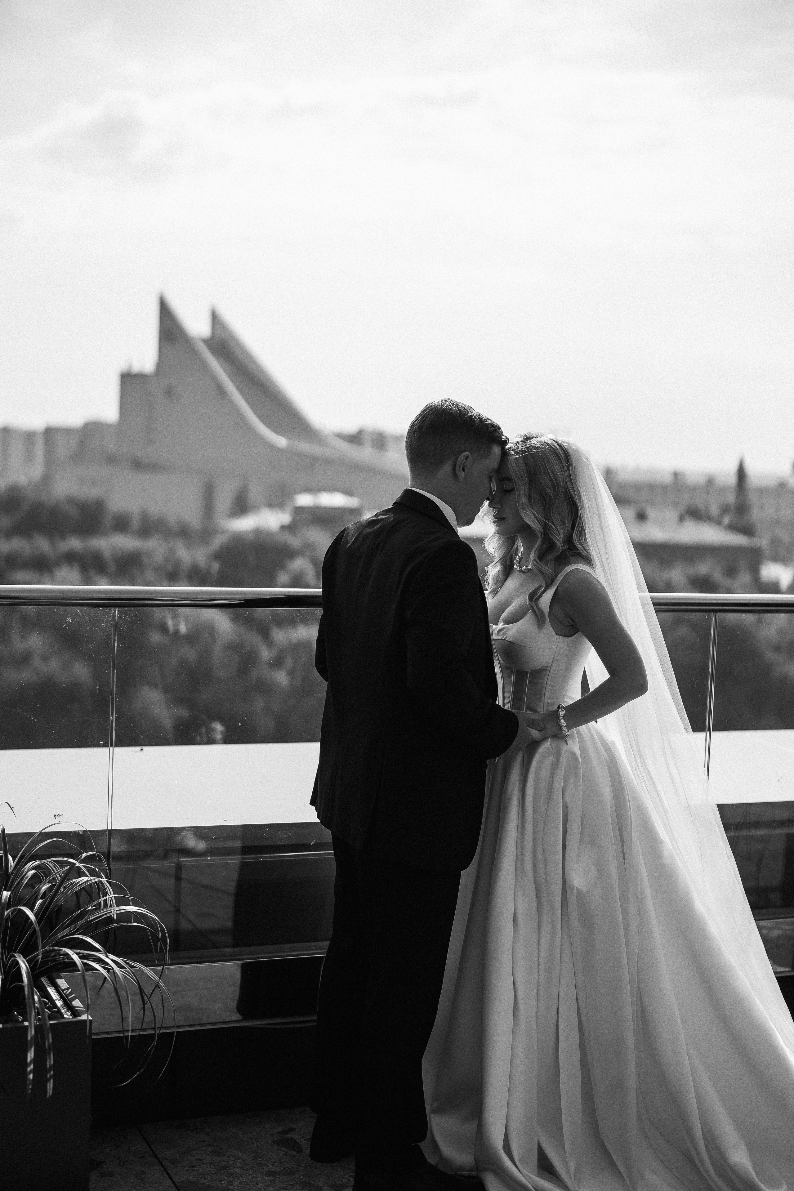 Павел & Аделина. Свадебный и семейный фотограф в Омске Евгения Хакимова