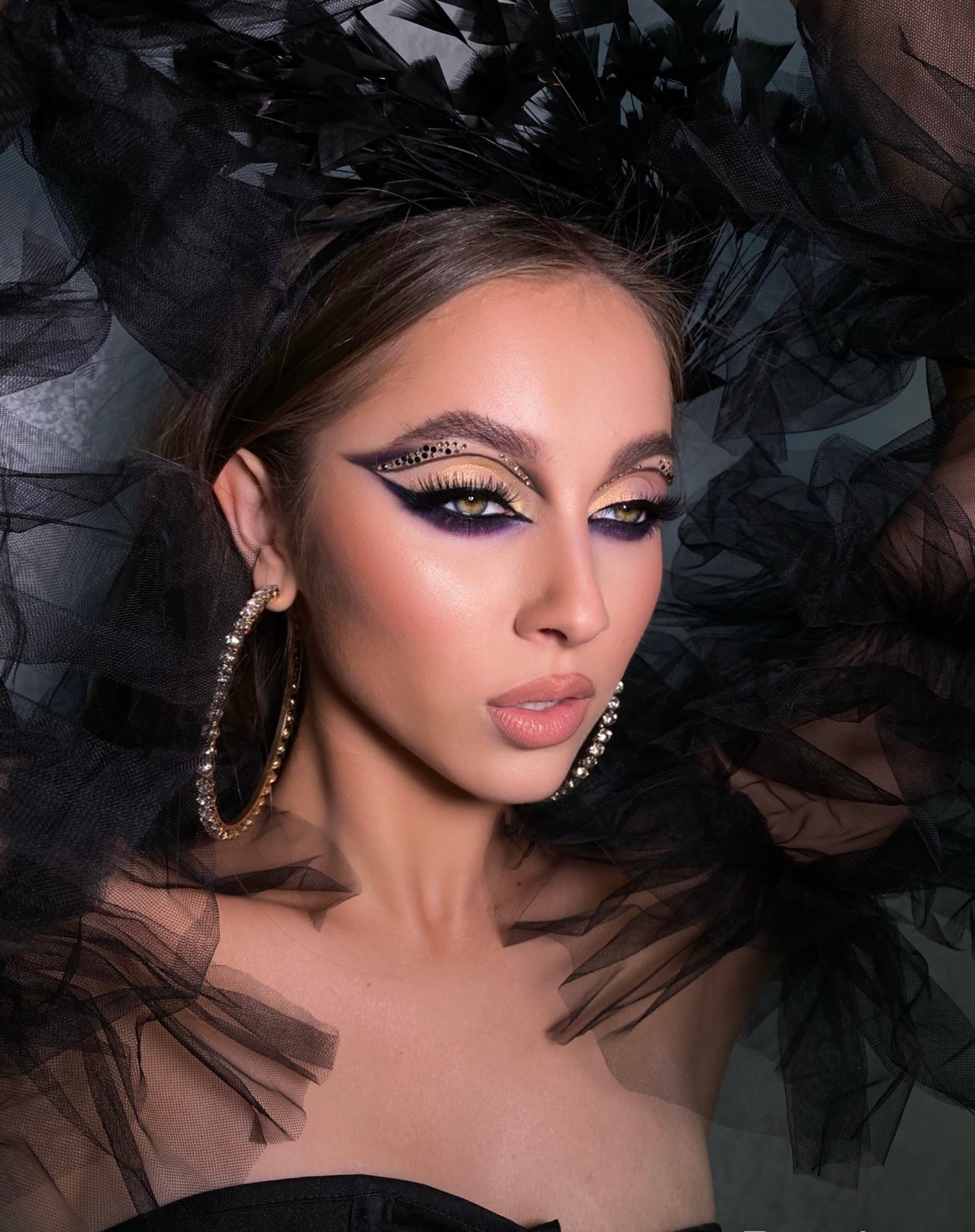 Модель София Новосибирск. Коммерческий фотограф для маркетплейсов Wildberries и Ozon в Новосибирске — фото и видео для брендов