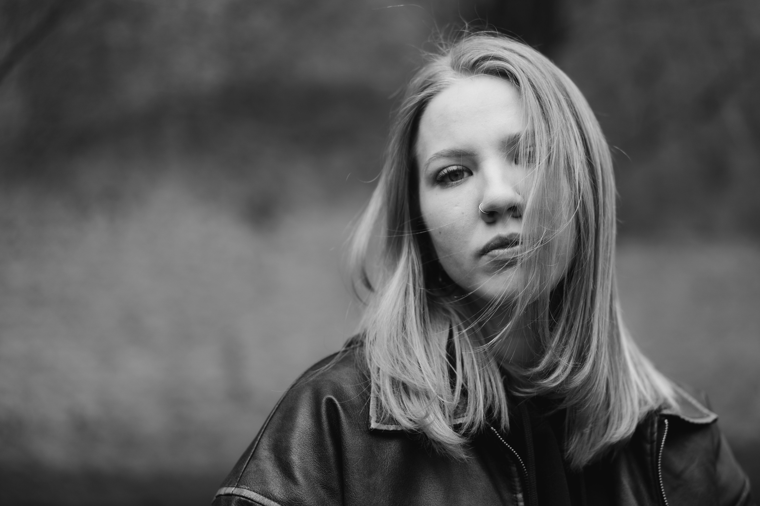 Прогулочная фотосессия по Обводному каналу. Виктория Спорова. Ваш портретный фотограф в Санкт-Петербурге