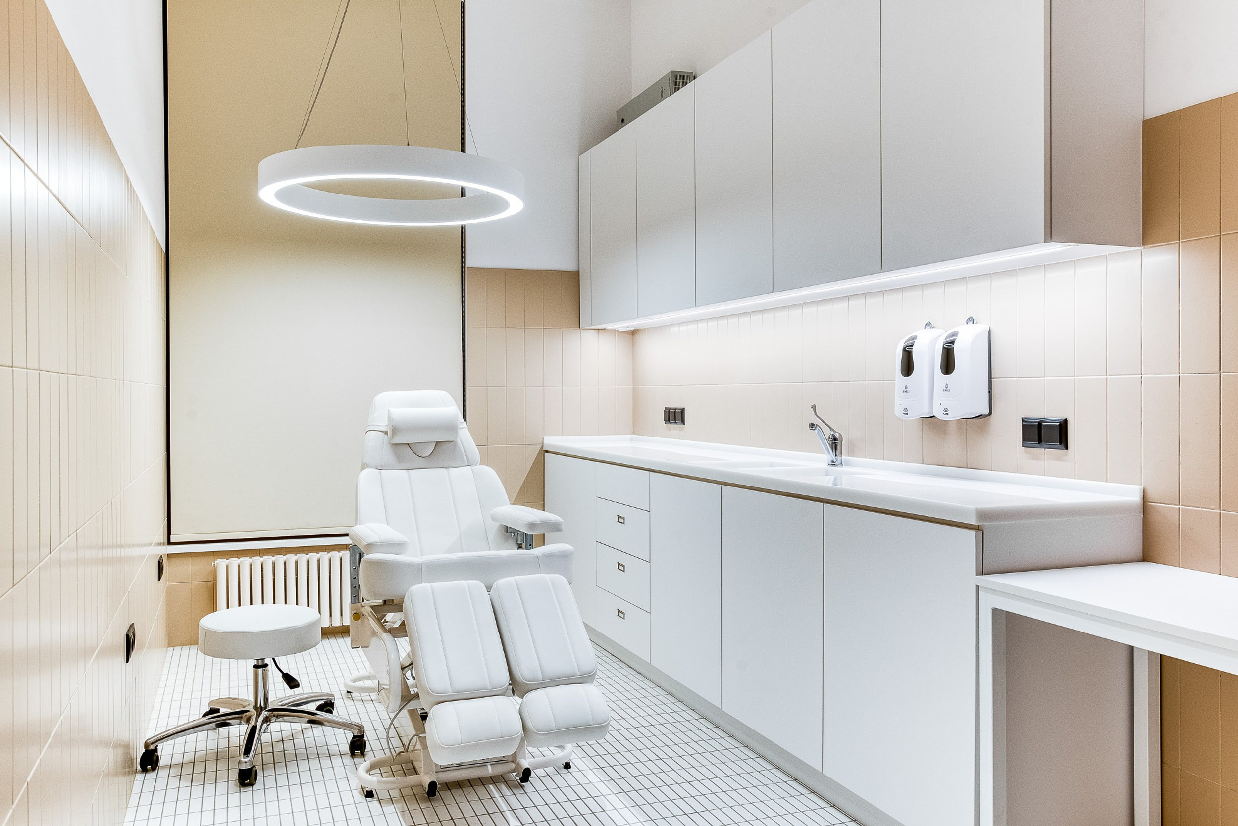 Клиники и салоны. Герман Лепёхин коммерческий фотограф в Москве: репортаж, портреты, интерьеры, производство