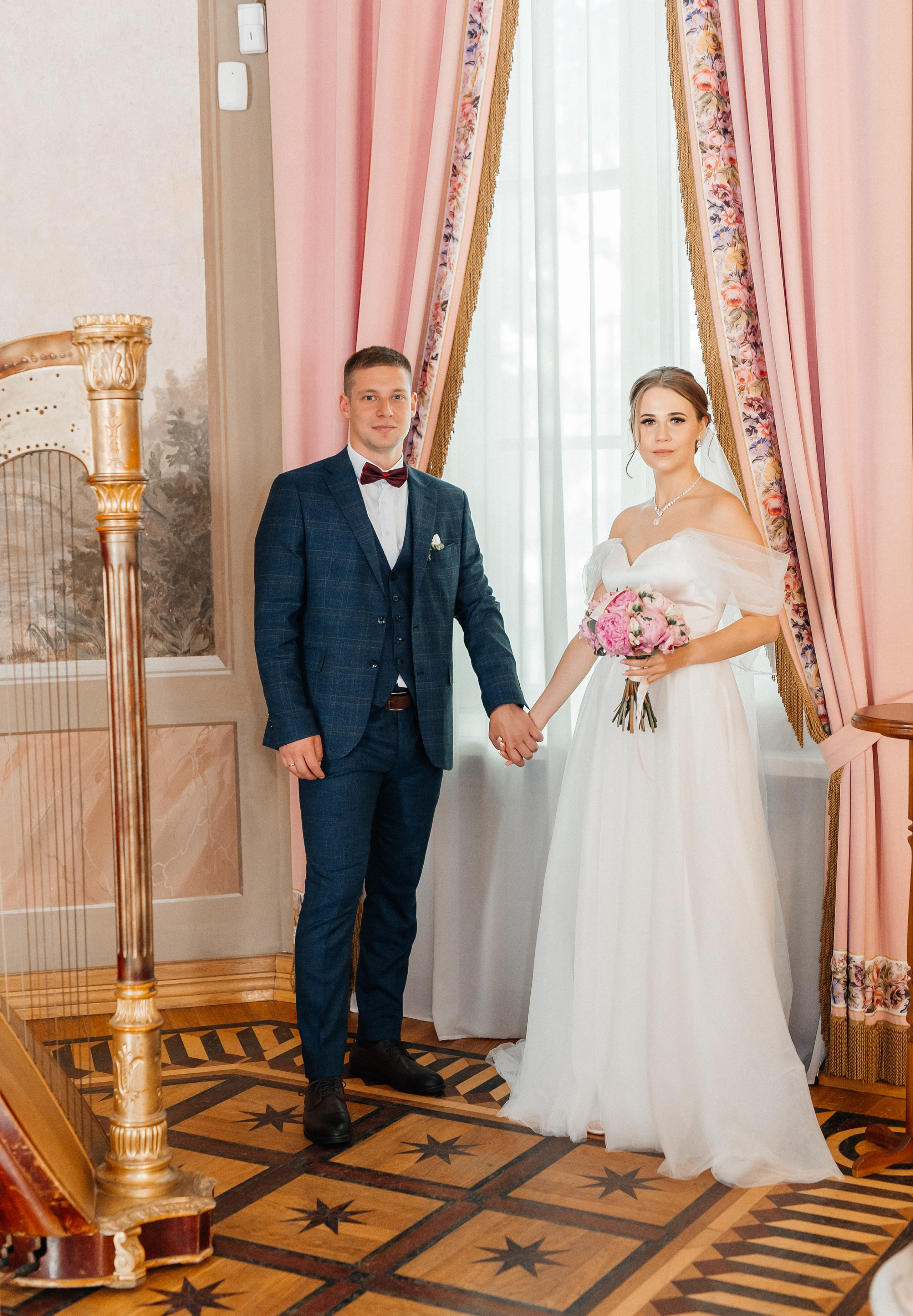 Свадебная фотосессия. Фотограф Арина Агапова. Подольск, Москва https://arinafoto.wfolio.pro/