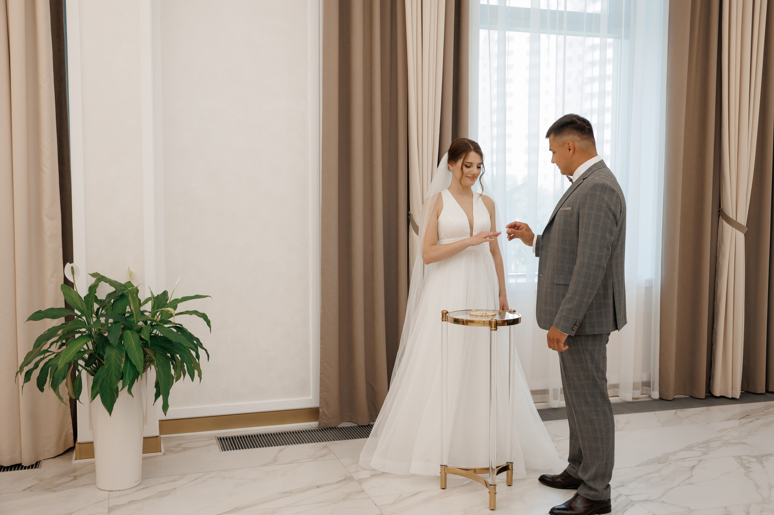 ЗАГС Бутово и Остафьево. Свадебный и репортажный фотограф (Москва, Королев и другие)