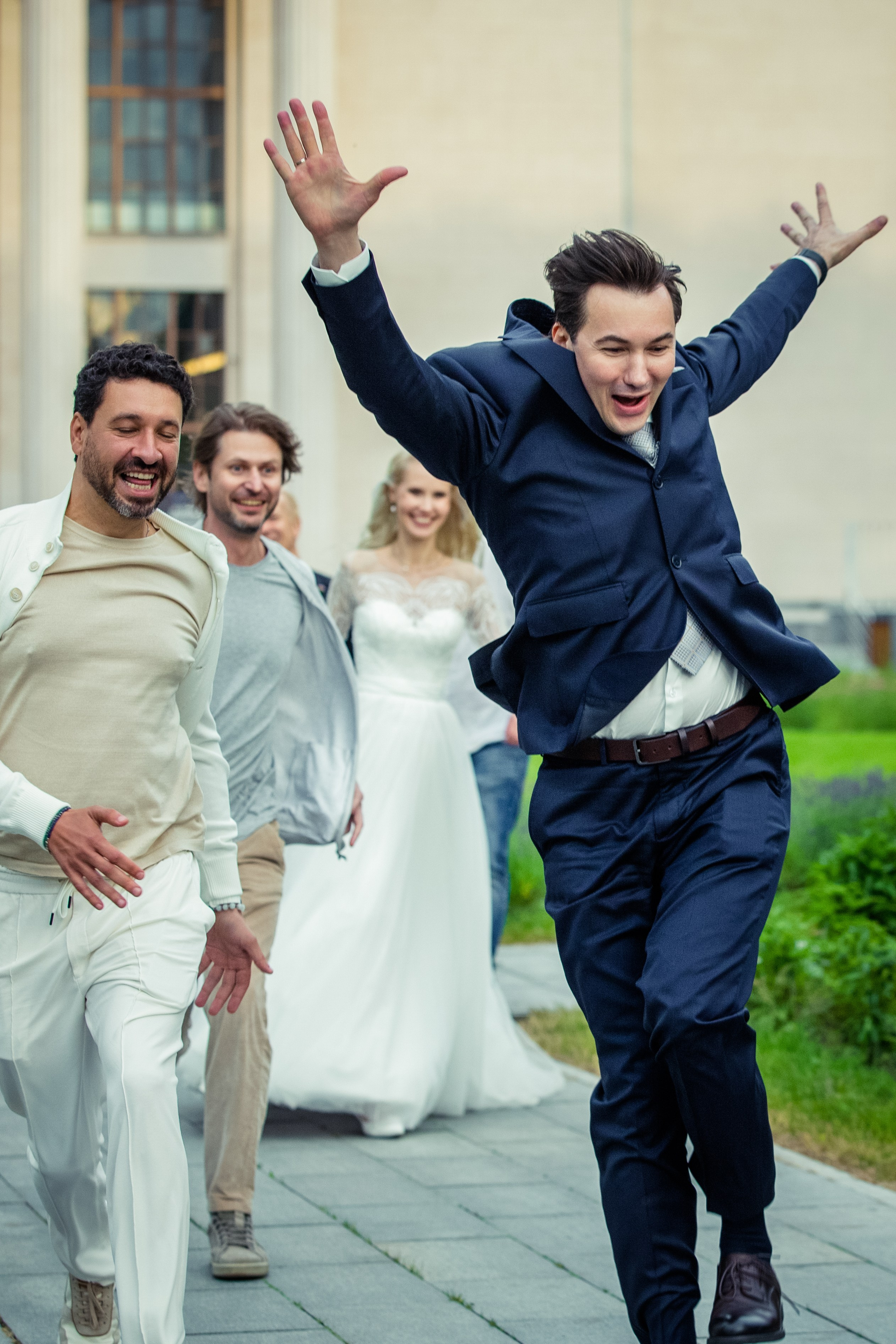 Свадебная фотосессия на ВДНХ. Свадебный и семейный фотограф в Москве и Подмосковье Лариса Козлова