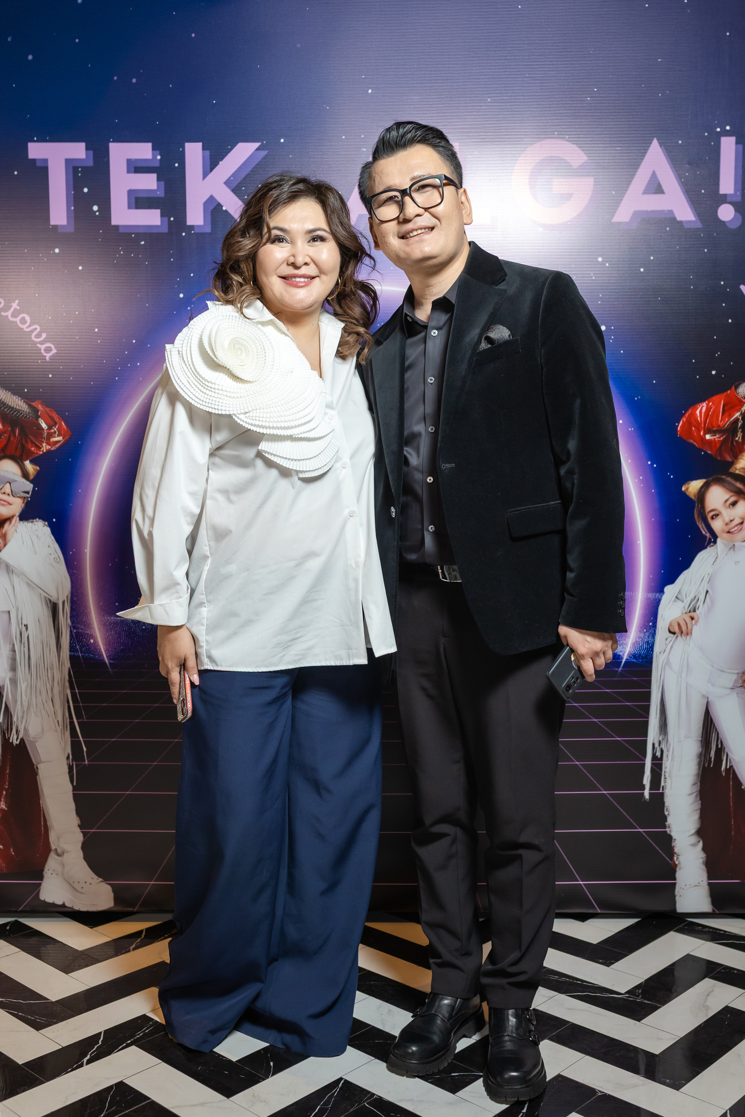 Репортажная фотосъёмка мероприятий в Алматы — презентация клипа | Jora Abramov фотограф. Коммерческий и репортажный фотограф в Алматы — Jora Abramov