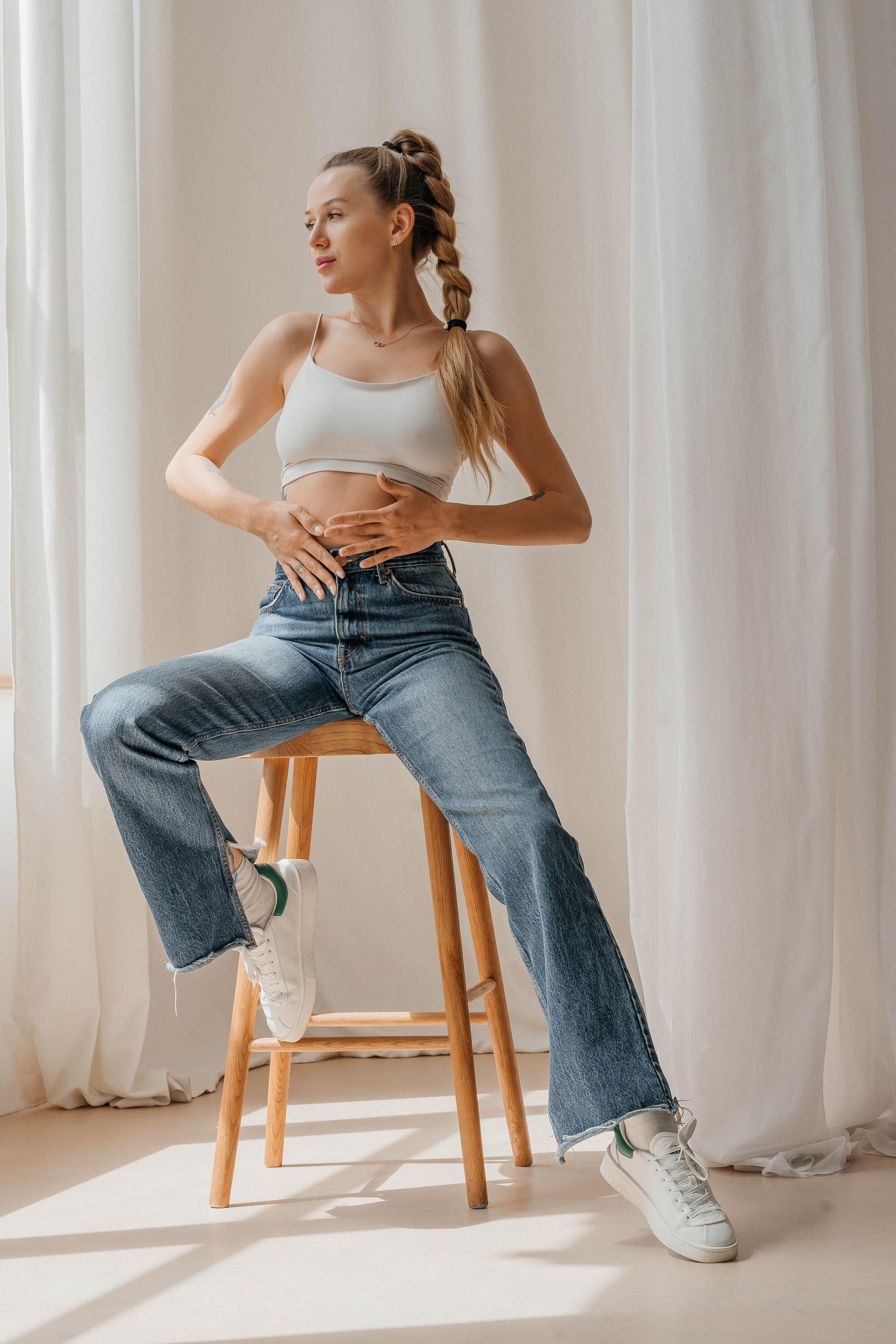 Съемки в интерьере студий. Виктория Алпеева — фотограф по любви