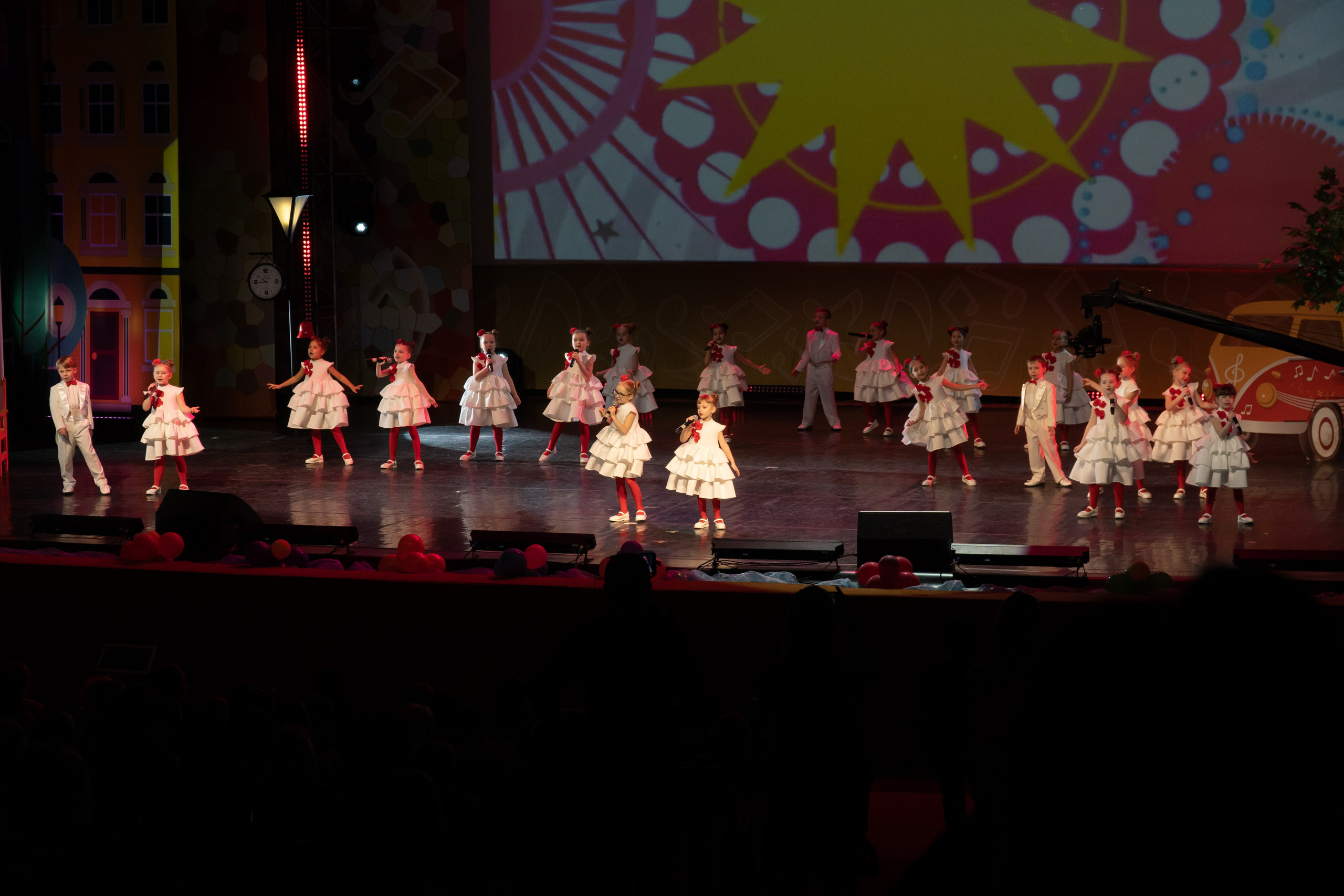 Съёмка концерта для Домисольки, большой концертный зал Космос. «Студия DRONAVT`s» — видеосъёмка и фотография г. Москва