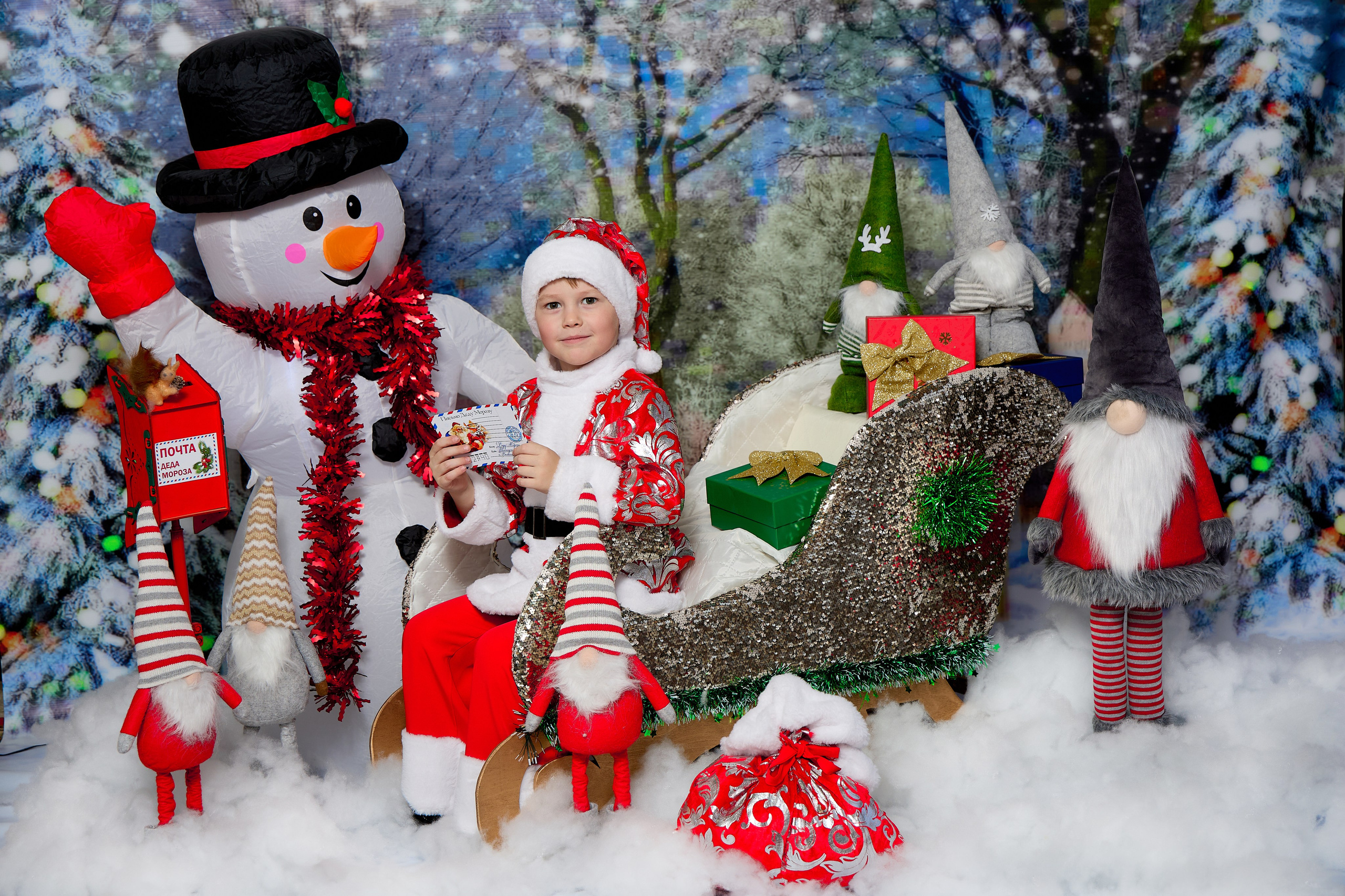 Дед Мороз и Снегурочка. Детская выездная фотостудия