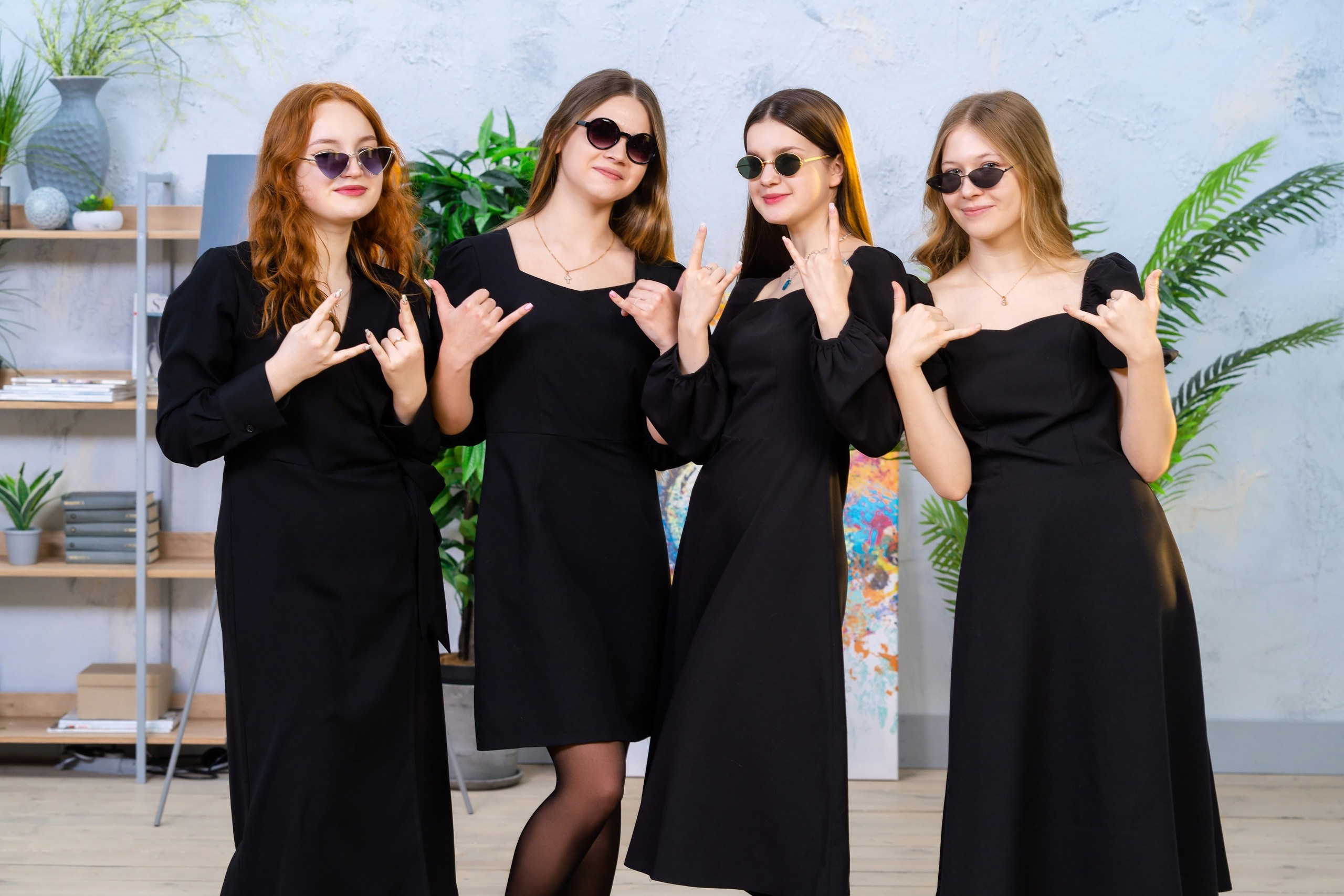 Старшеклассники. Выпускные альбомы от Мамаевых, город Киров