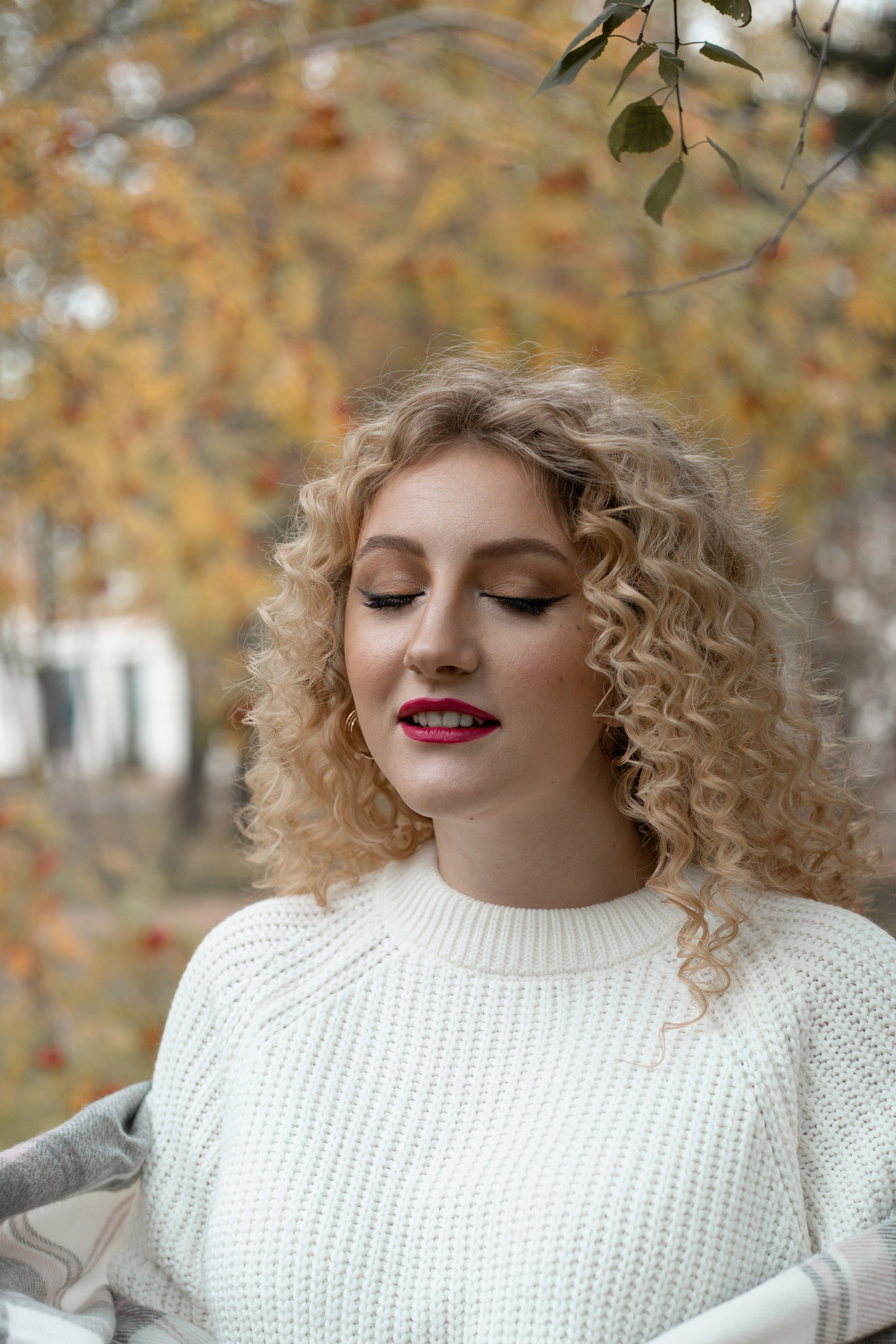 Художественный портрет на свежем воздухе. Фотограф в Новосибирске Краснова Евгения