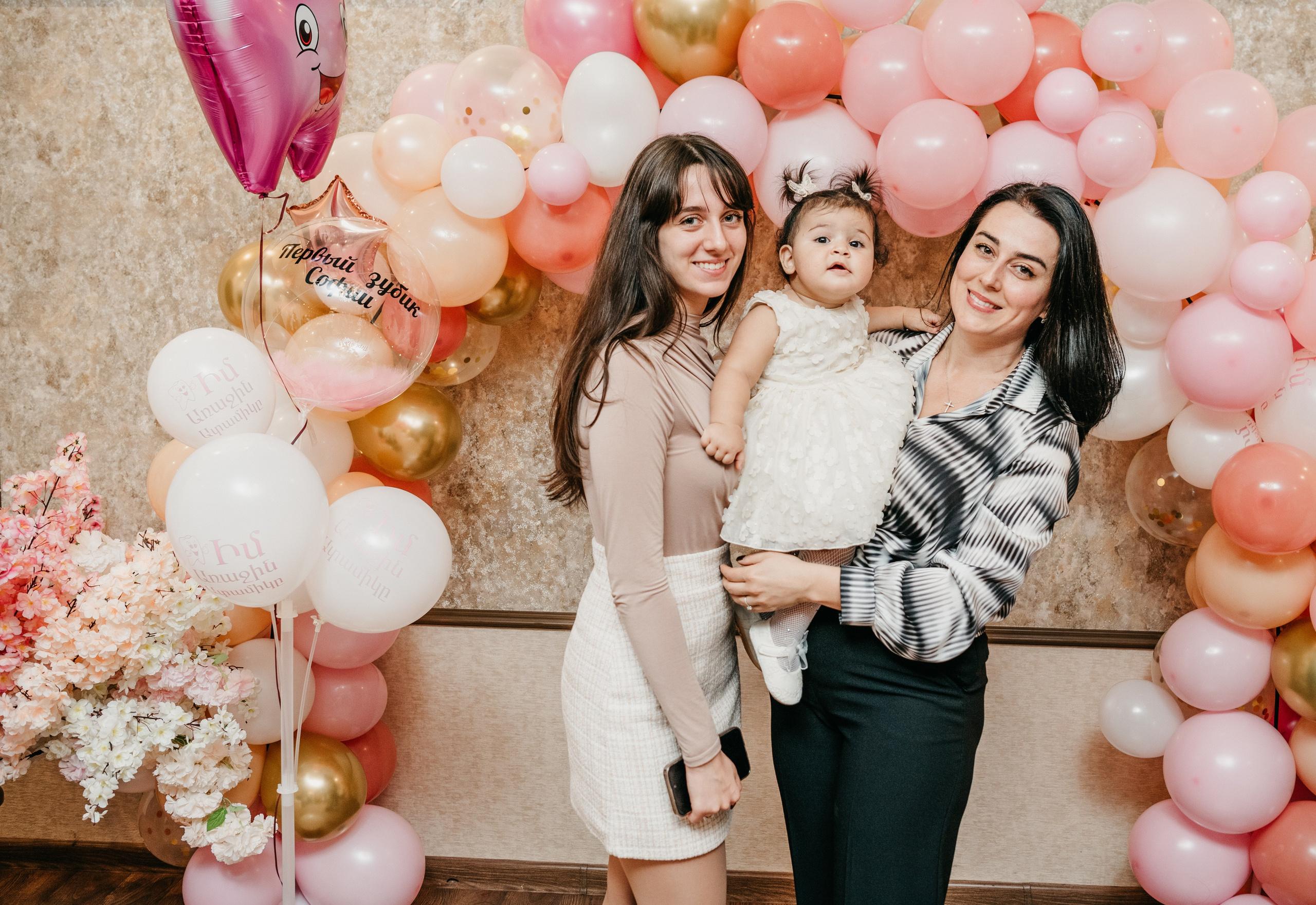 ДЕНЬ РОЖДЕНИЯ СОФИИ. 1 ГОДИК. Фотограф на выписку из роддома в Москве и МО