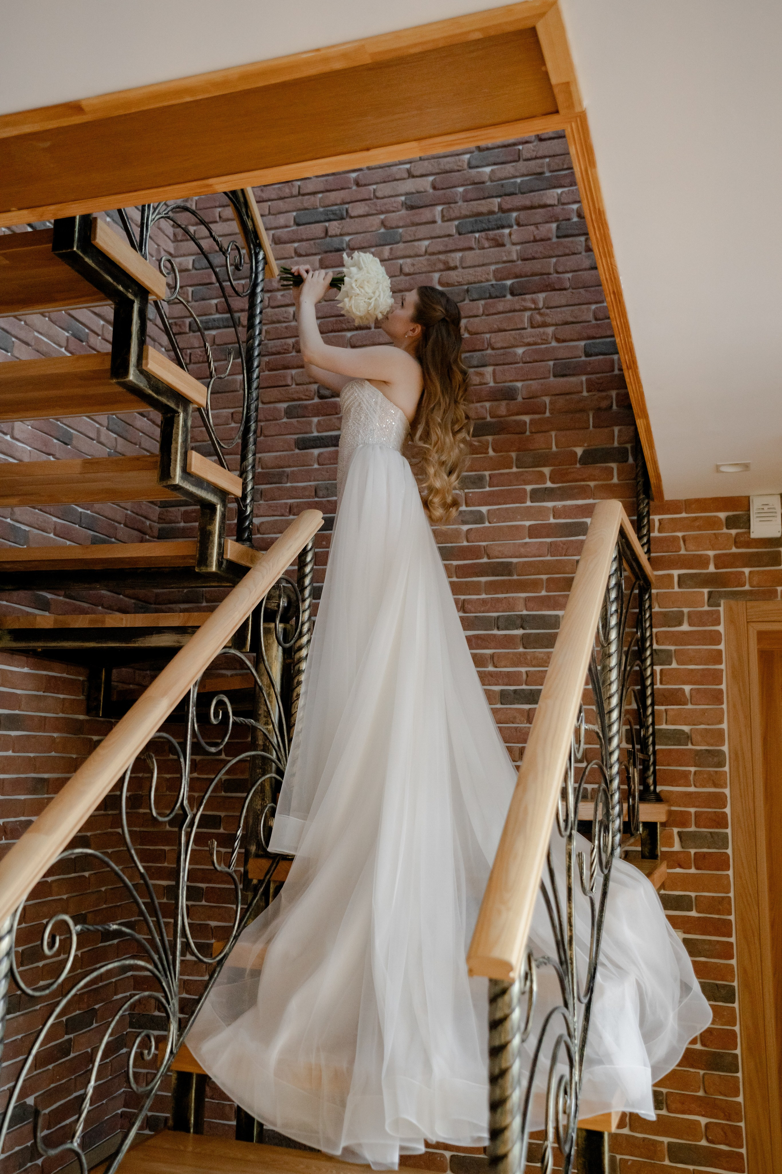 СВАДЕБНАЯ СЬЕМКА СБОРОВ В ОТЕЛЕ И ВЫЕЗД НА ЦЕРЕМОНИЮ (СНЯТО В СИБИРЕ В НИЖНЕВАРТОВСКЕ)М. Профессиональный фотограф, Санкт-Петербург — Виктория Богомолова