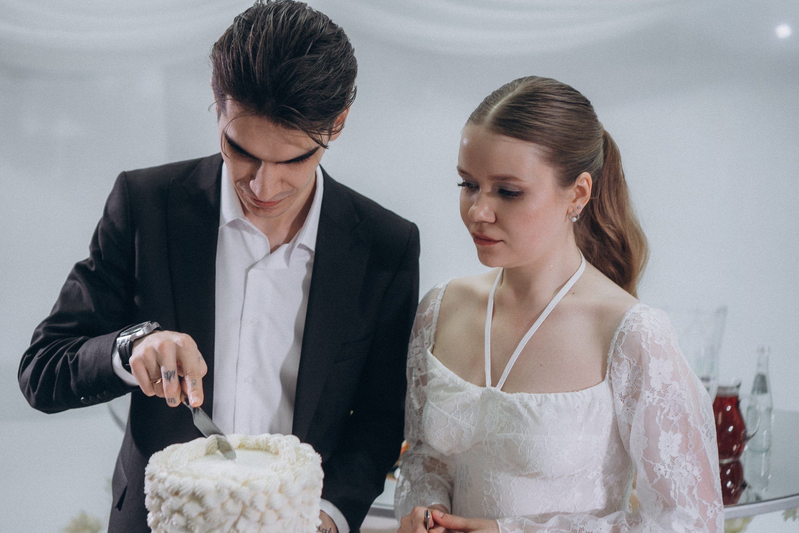 СВАДЕБНАЯ СЬЕМКА СБОРОВ В ОТЕЛЕ И ВЫЕЗД НА ЦЕРЕМОНИЮ (СНЯТО В СИБИРЕ В НИЖНЕВАРТОВСКЕ). Профессиональный фотограф, Санкт-Петербург — Виктория Богомолова