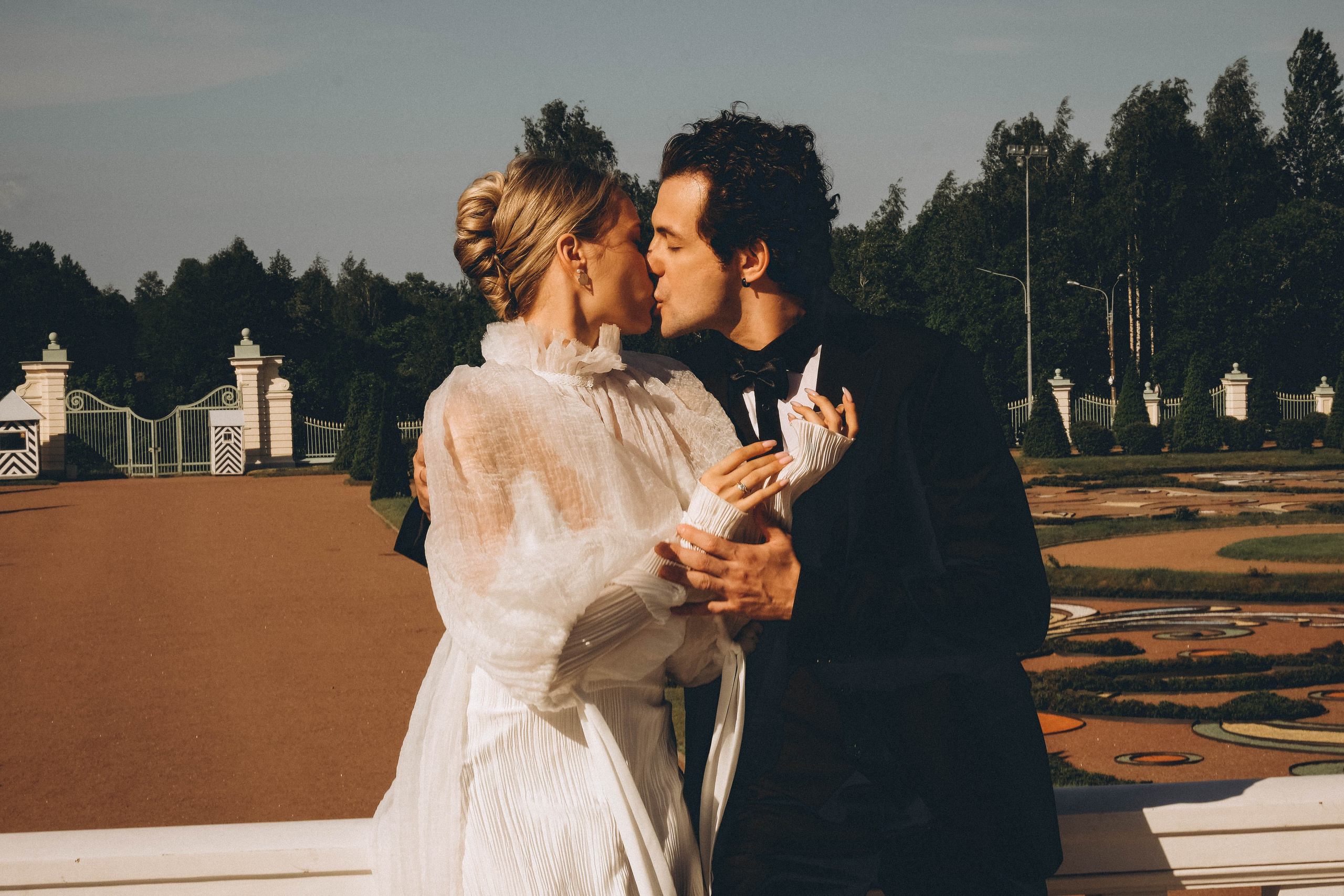 СВАДЕБНАЯ СЬЕМКА В ПАРКЕ ОРАНИЕНБАУМ. Профессиональный фотограф, Санкт-Петербург — Виктория Богомолова