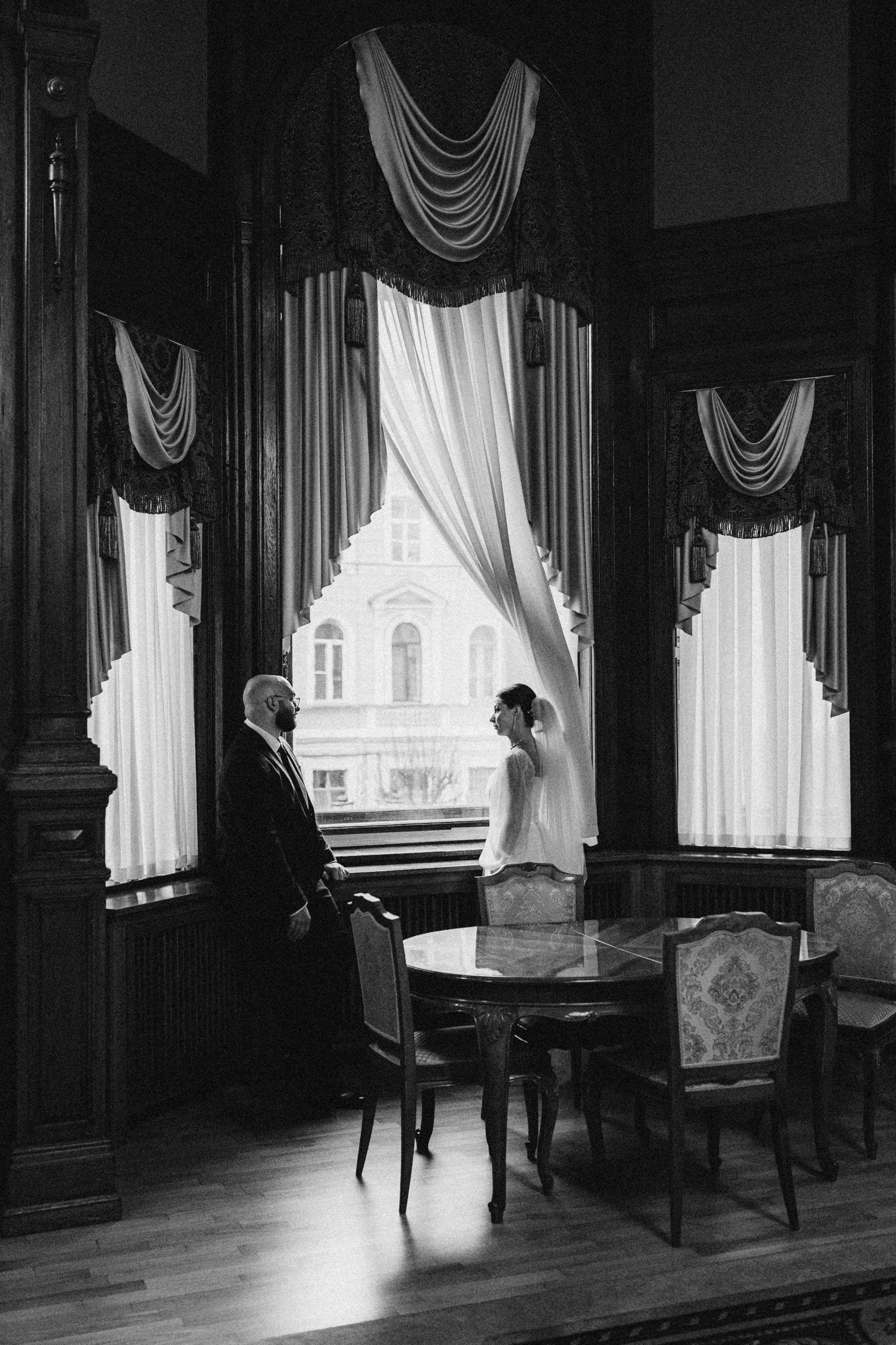 СВАДЕБНАЯ СЬЕМКА ВО ВТОРОМ ДВОРЦЕ (ДЕКАБРЬ) ТАКЖЕ СЬЕМКА В СТУДИИ НА ЧЕРНЫШЕВСКОЙ. Профессиональный фотограф, Санкт-Петербург — Виктория Богомолова