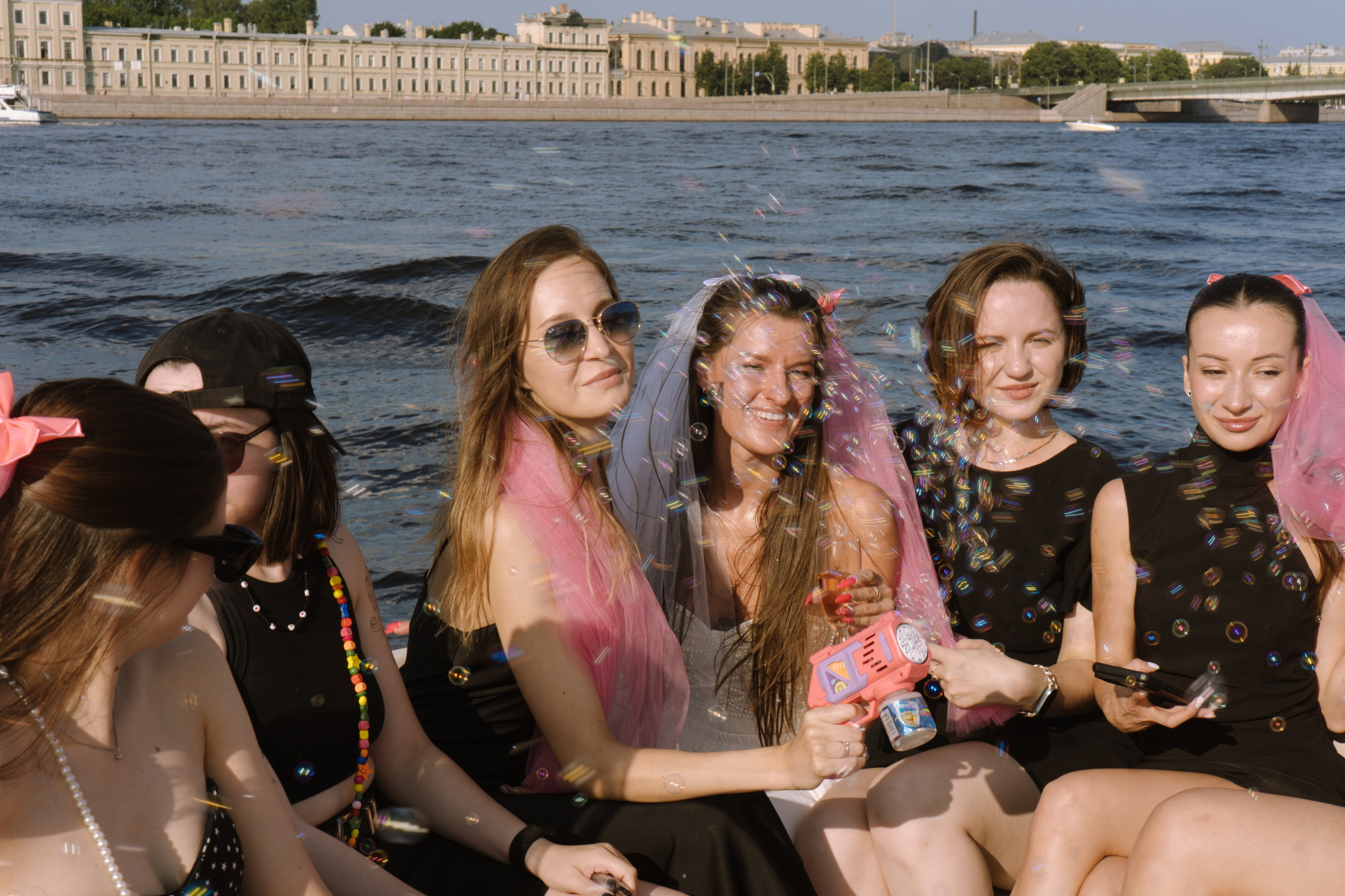 ДЕВИЧНИК НА КАТЕРЕ. Профессиональный фотограф, Санкт-Петербург — Виктория Богомолова