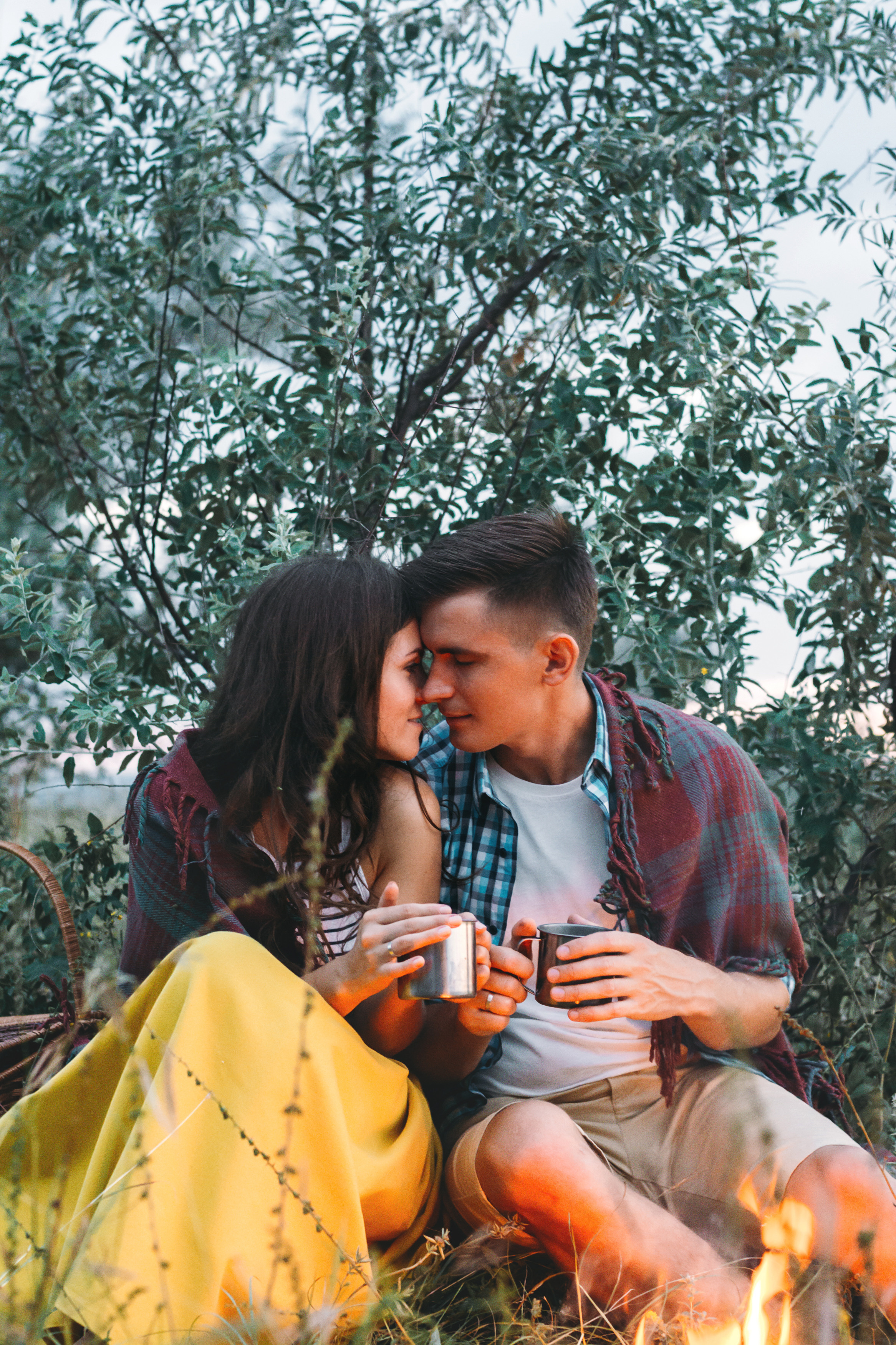 У костра. Фотограф Ким Ангелина