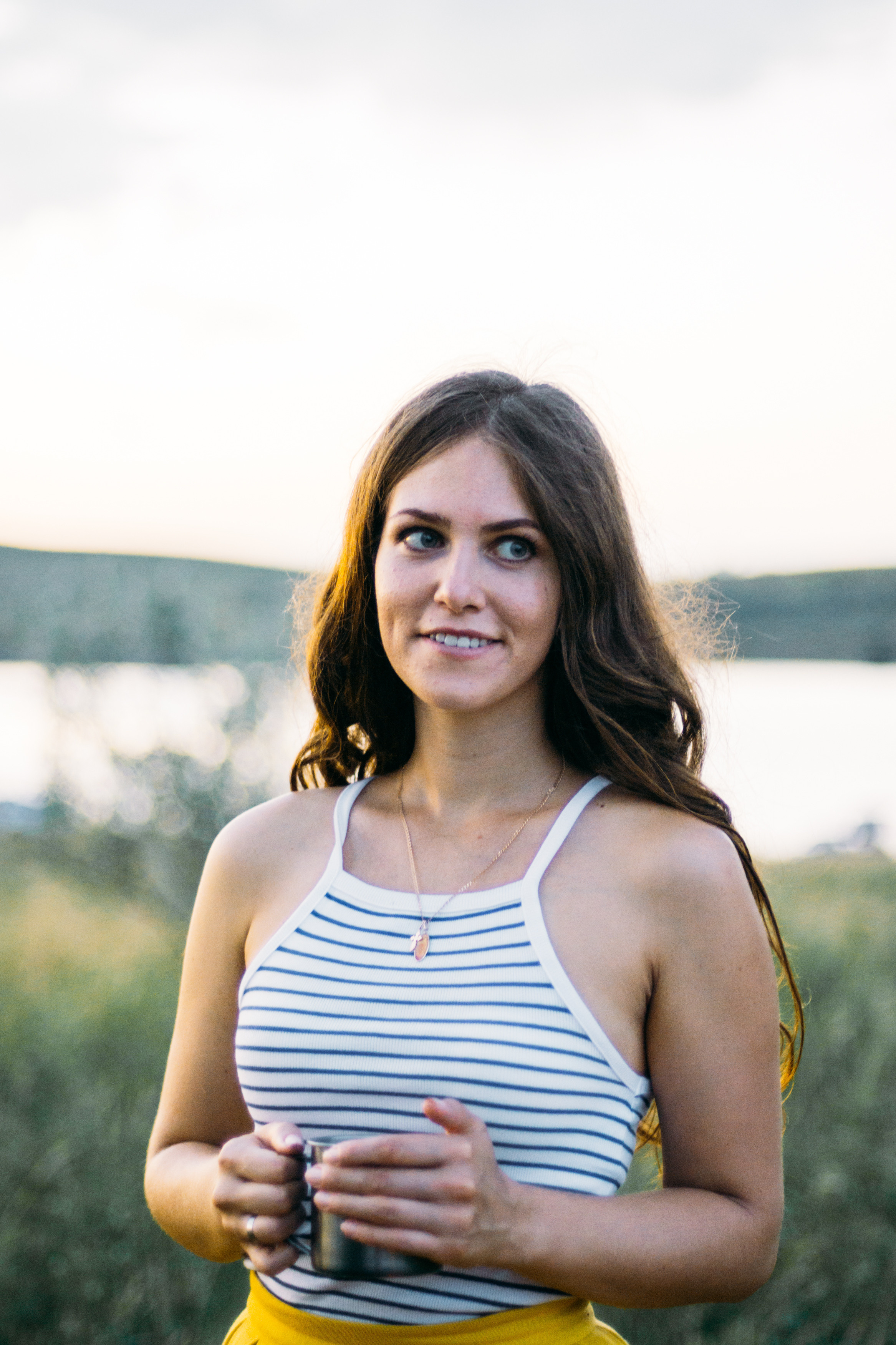 У костра. Фотограф Ким Ангелина