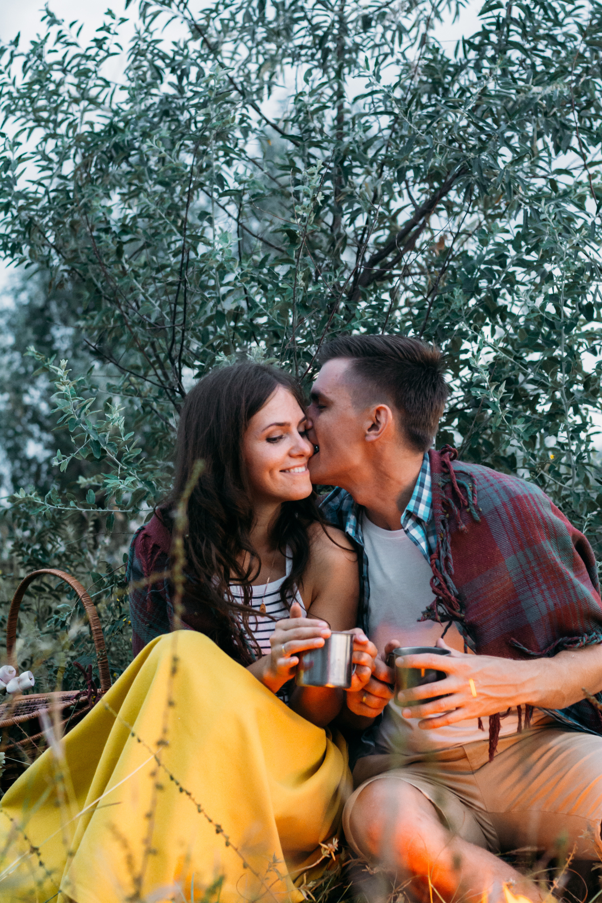 У костра. Фотограф Ким Ангелина