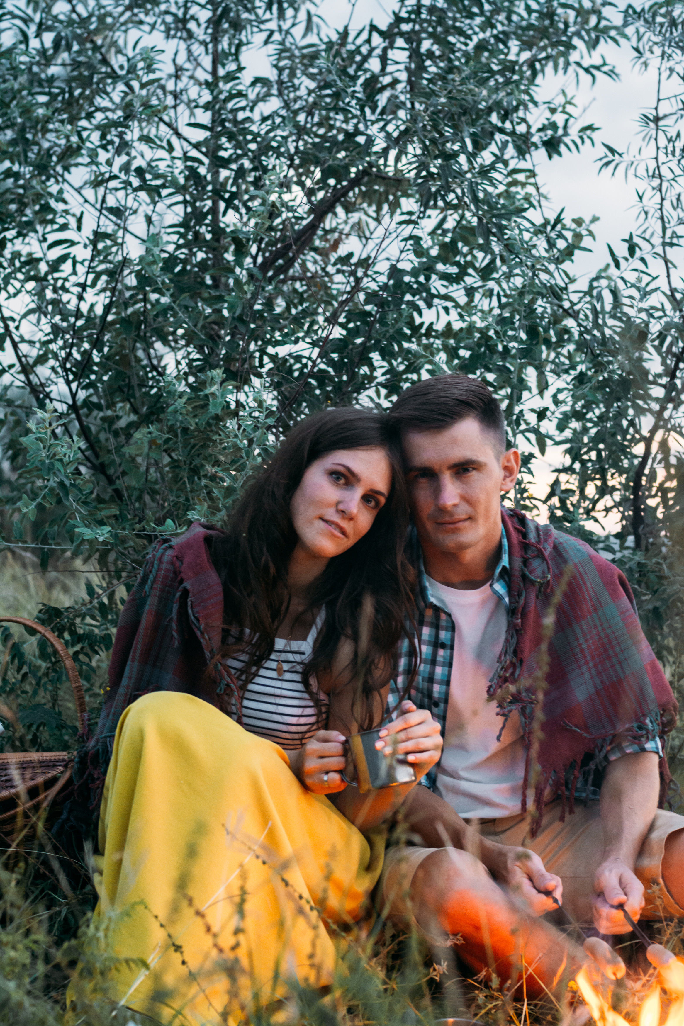 У костра. Фотограф Ким Ангелина