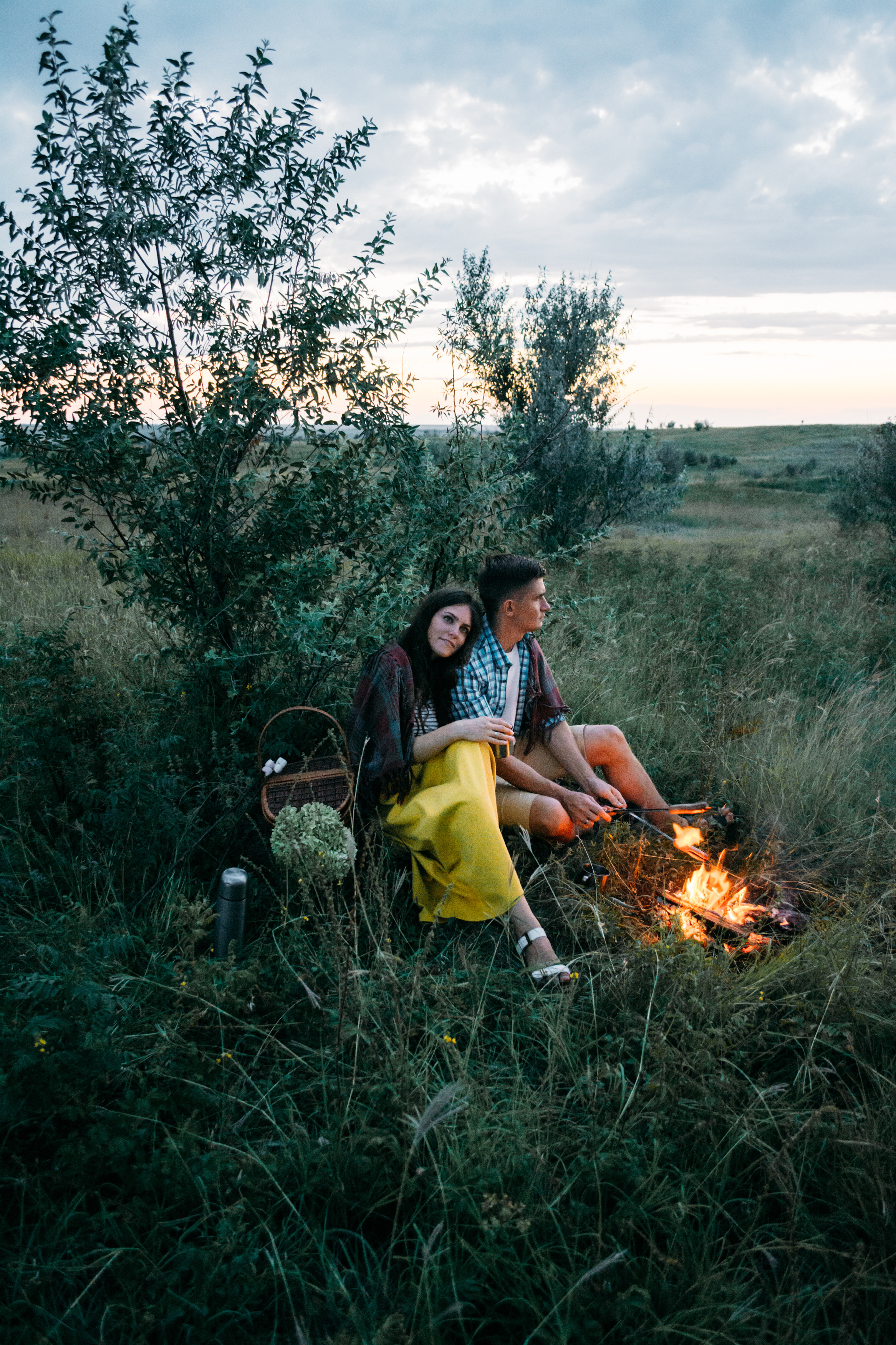 У костра. Фотограф Ким Ангелина