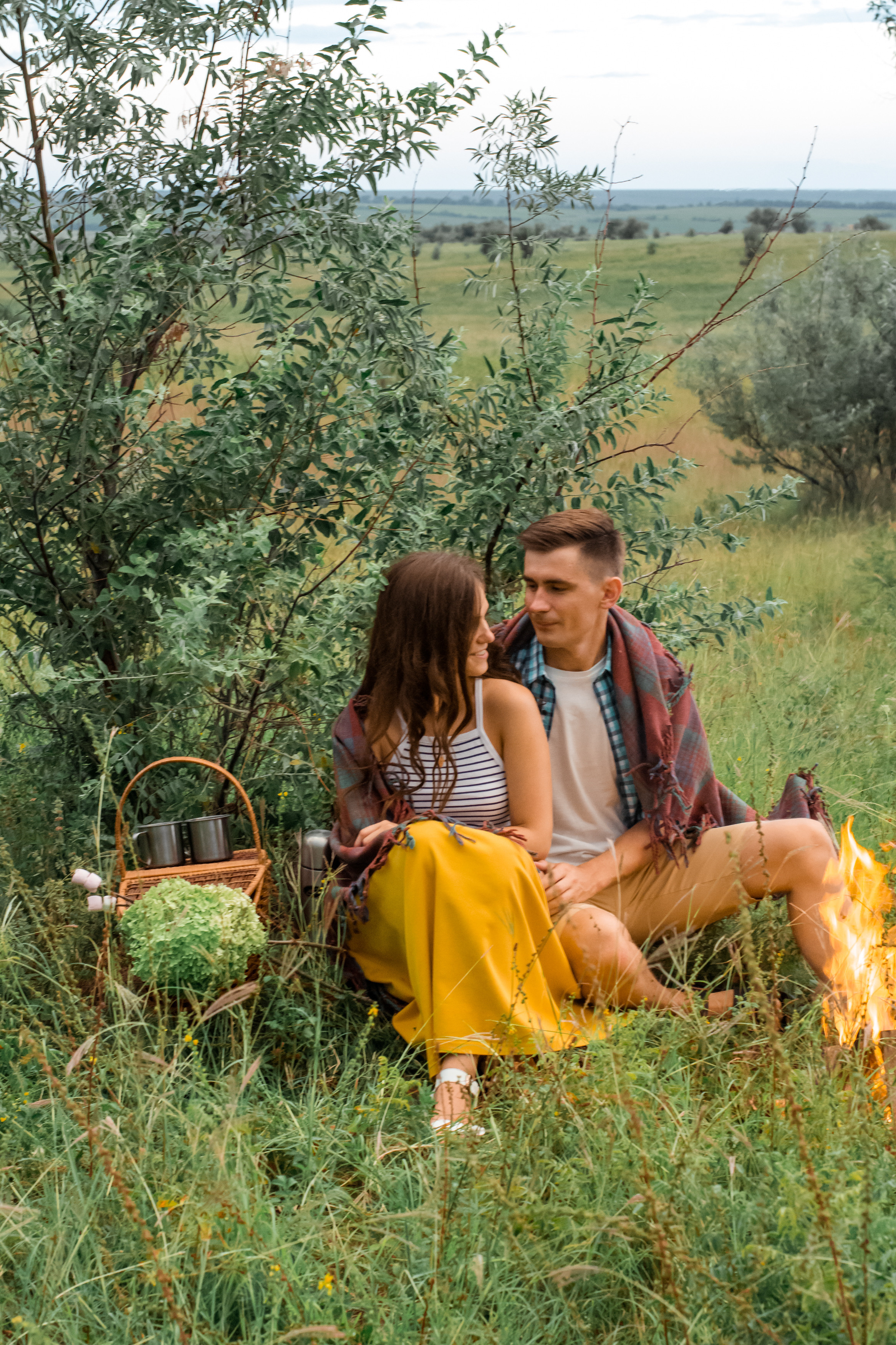 У костра. Фотограф Ким Ангелина