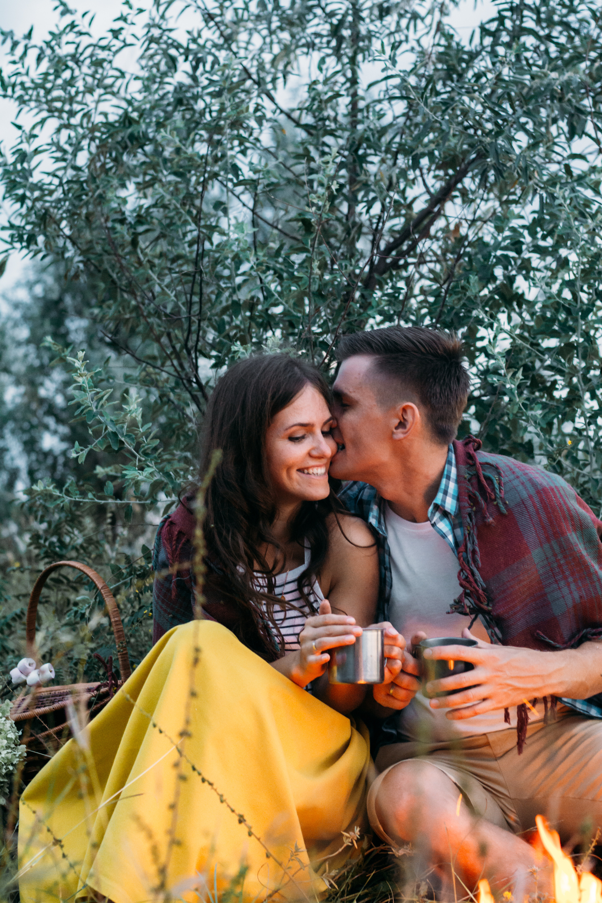 У костра. Фотограф Ким Ангелина