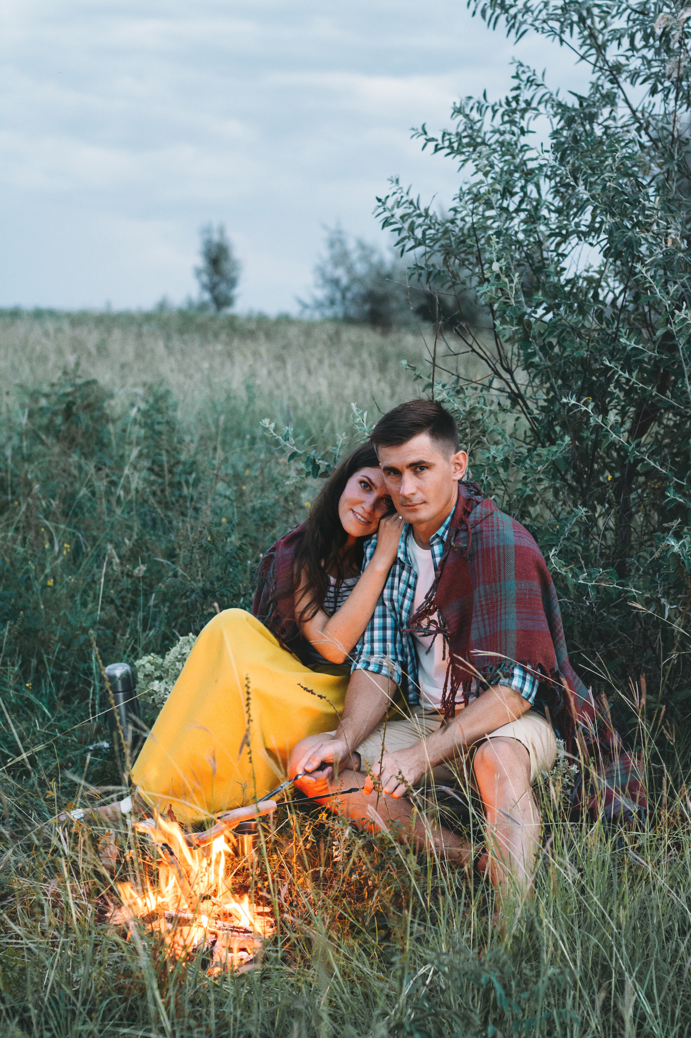 У костра. Фотограф Ким Ангелина