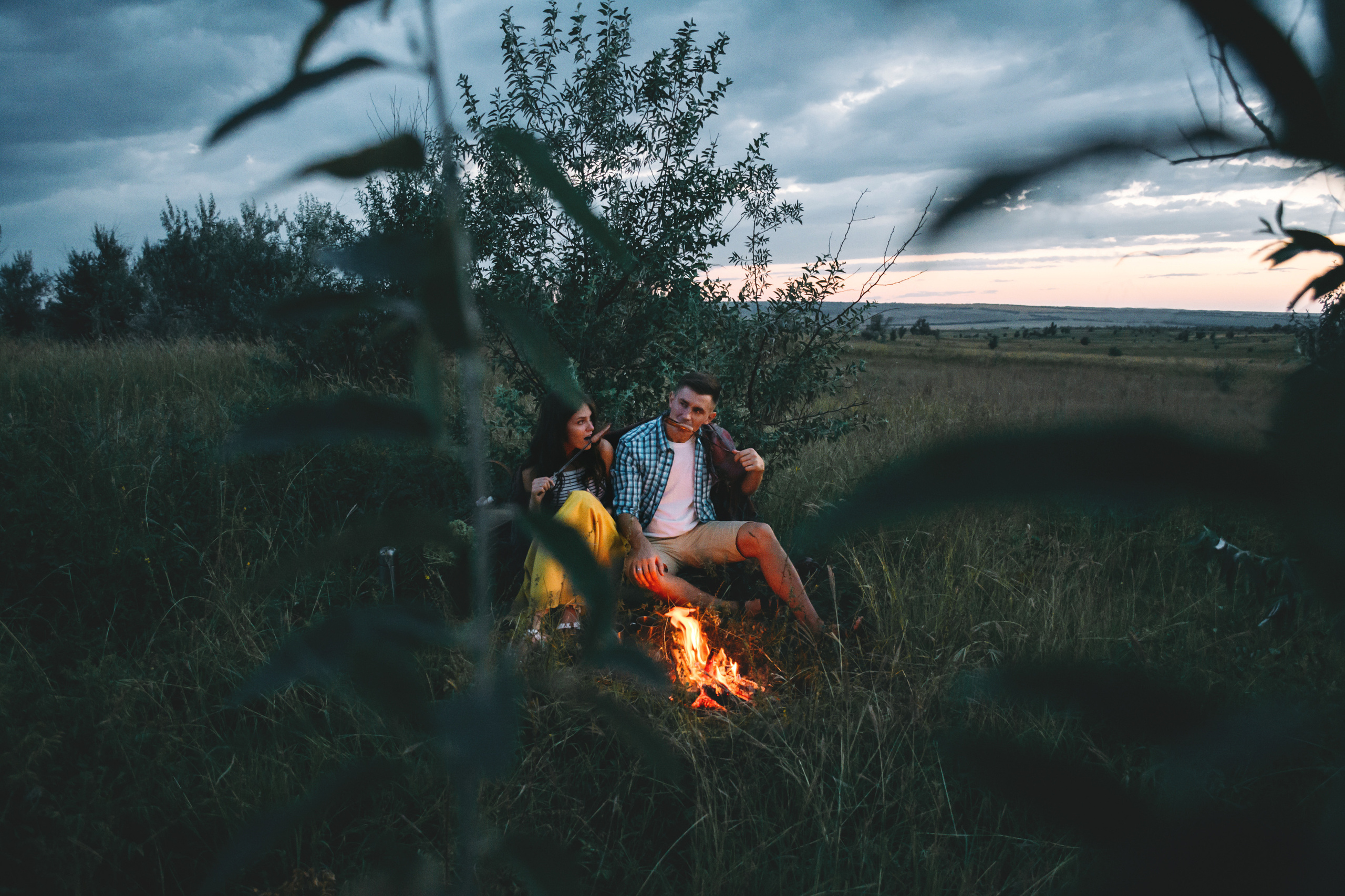 У костра. Фотограф Ким Ангелина