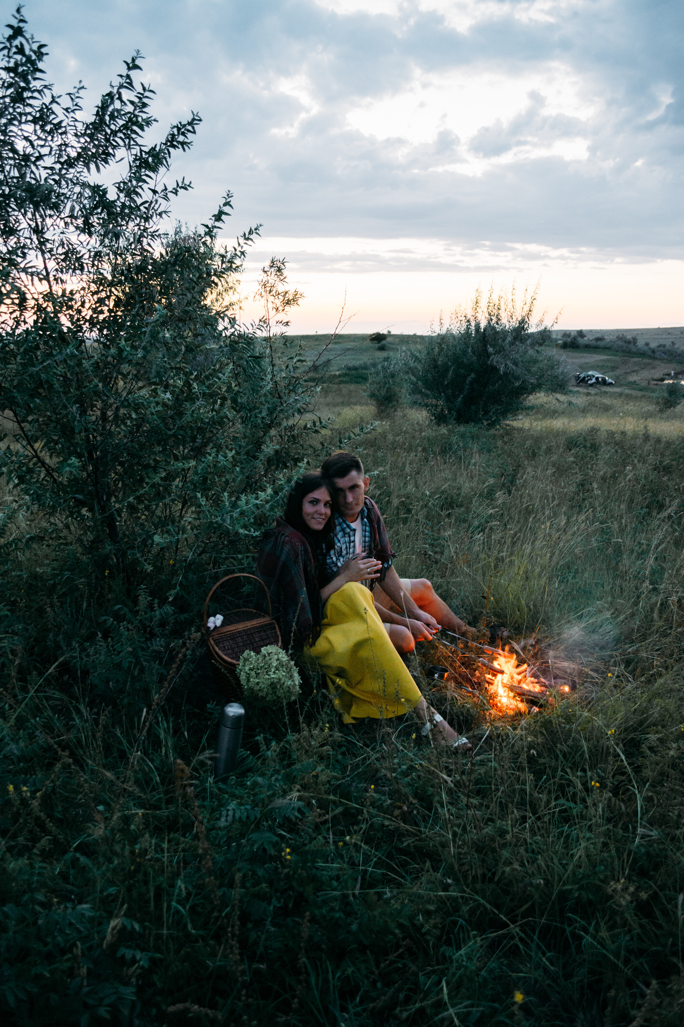 У костра. Фотограф Ким Ангелина