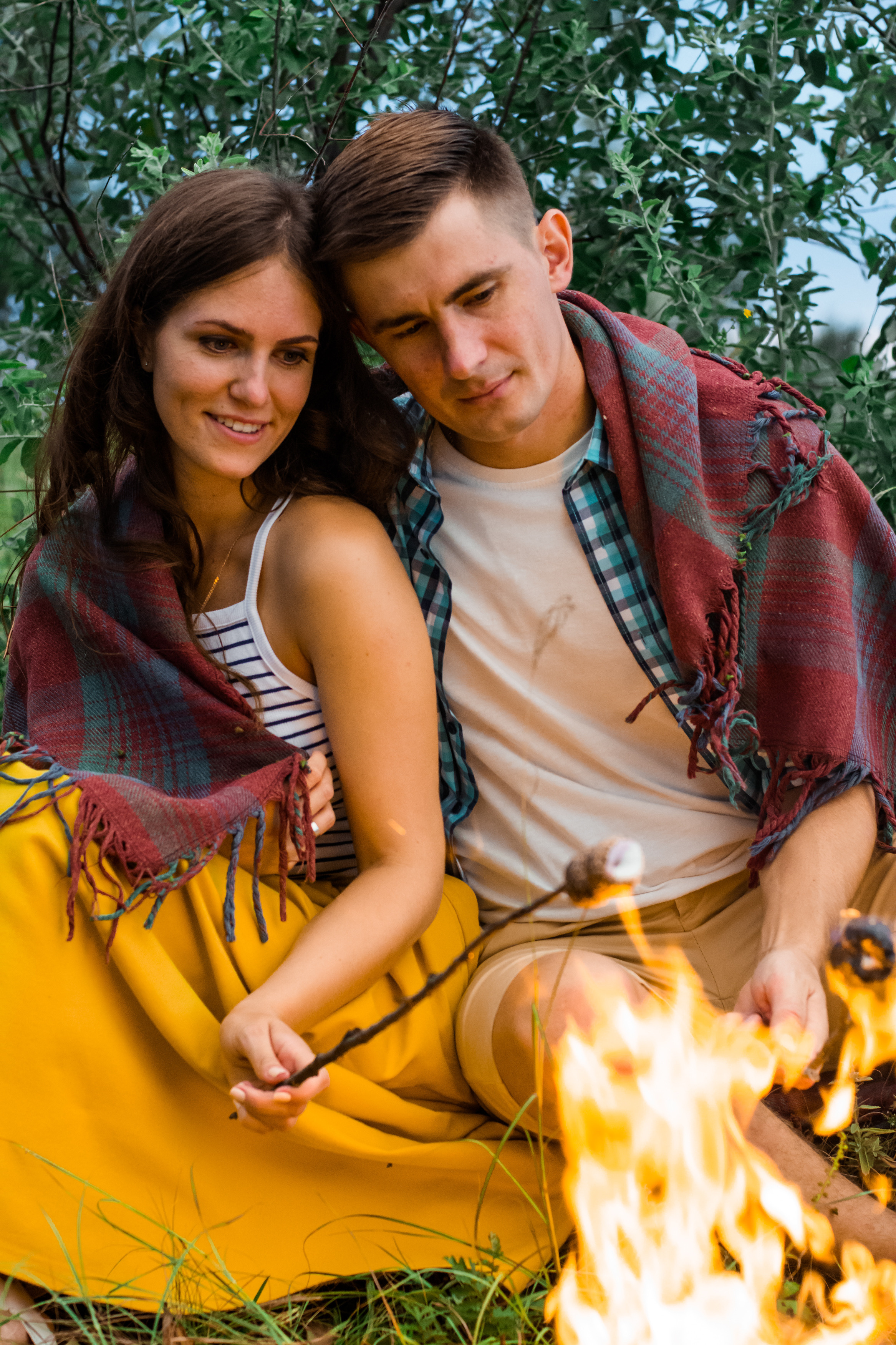 У костра. Фотограф Ким Ангелина