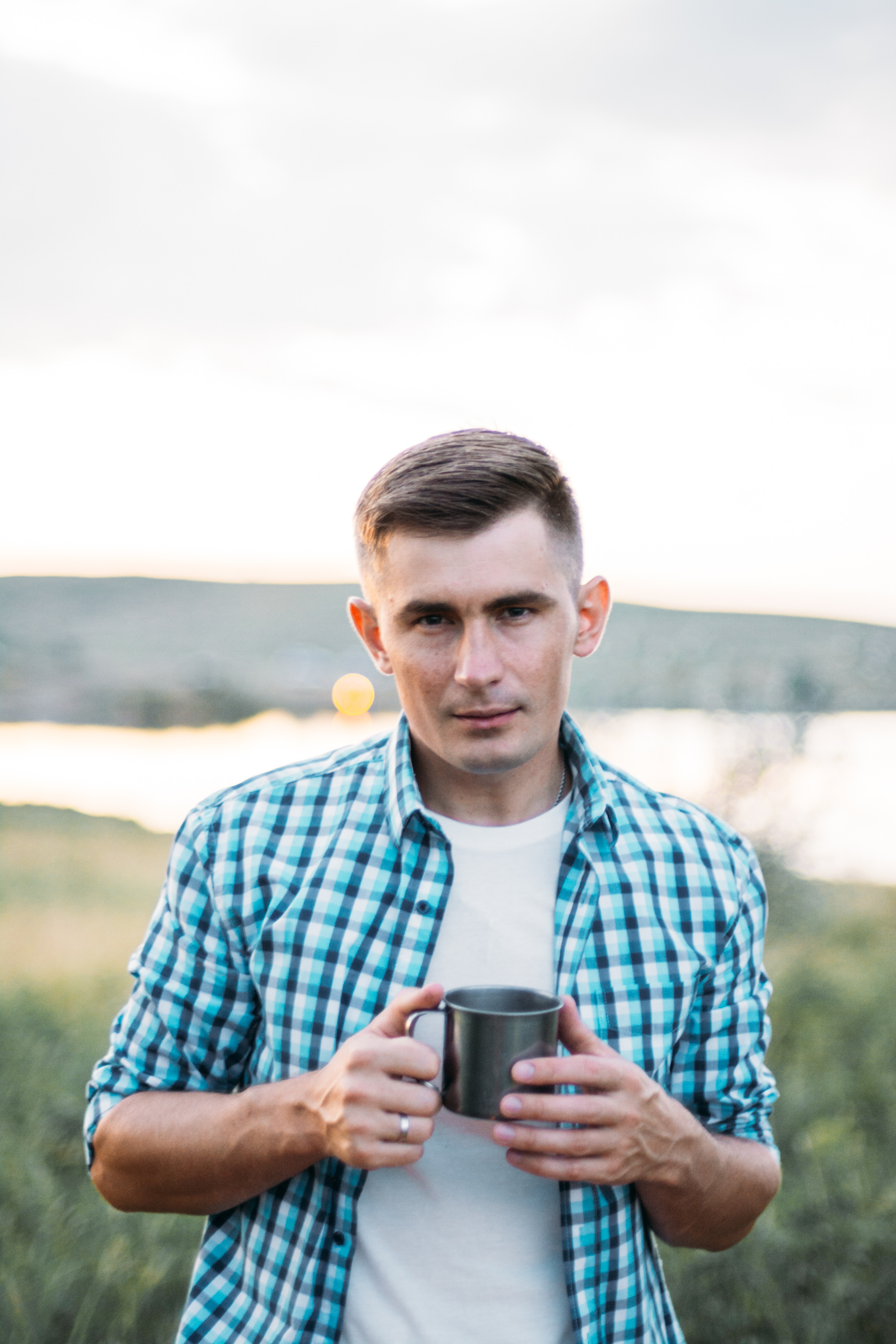 У костра. Фотограф Ким Ангелина