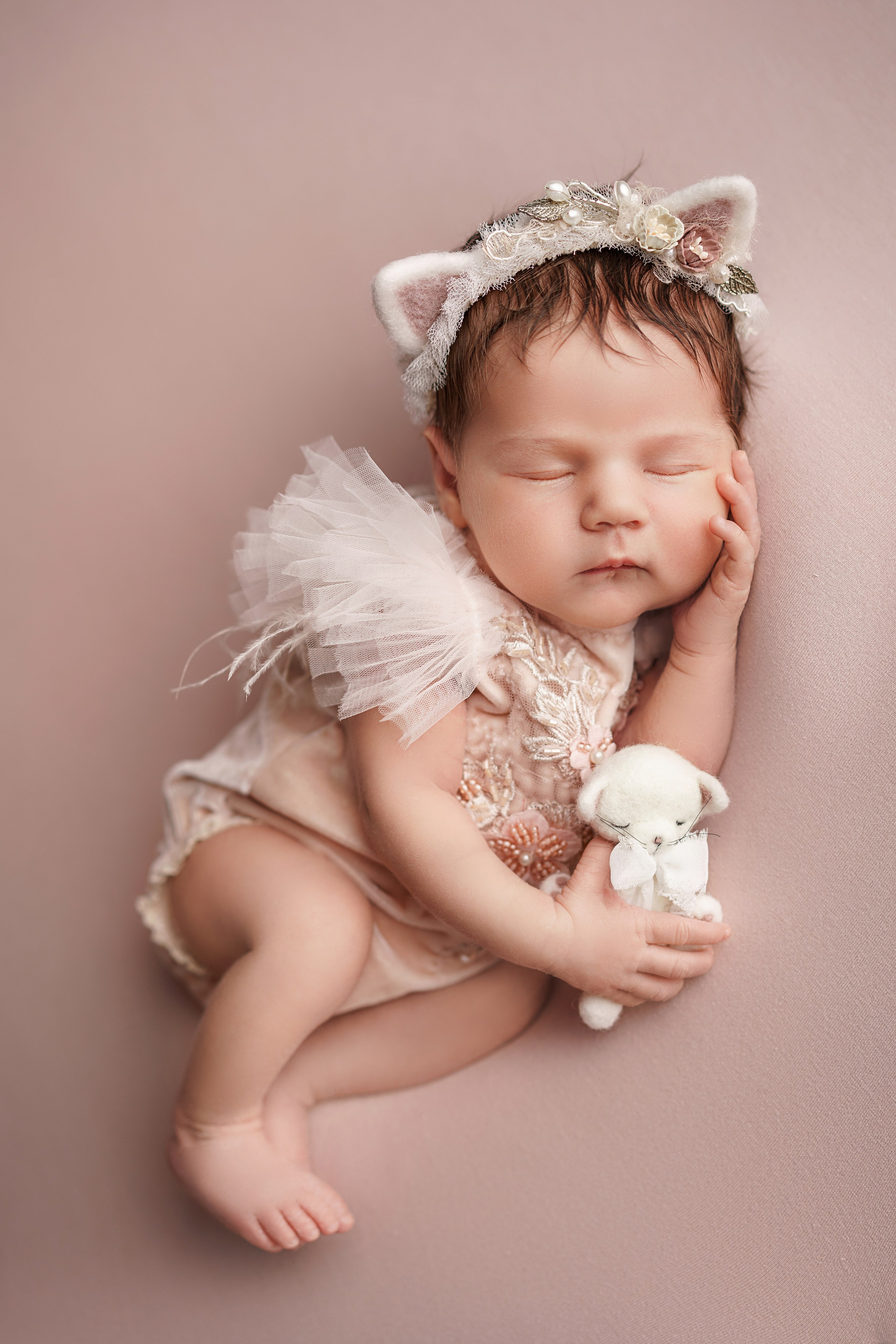 Фотосессия новорожденных | Галерея трогательных кадров малышей в стиле newborn. Фотосессия новорожденных в Москве и Московской области | Профессиональный фотограф newborn — Татьяна Иванова