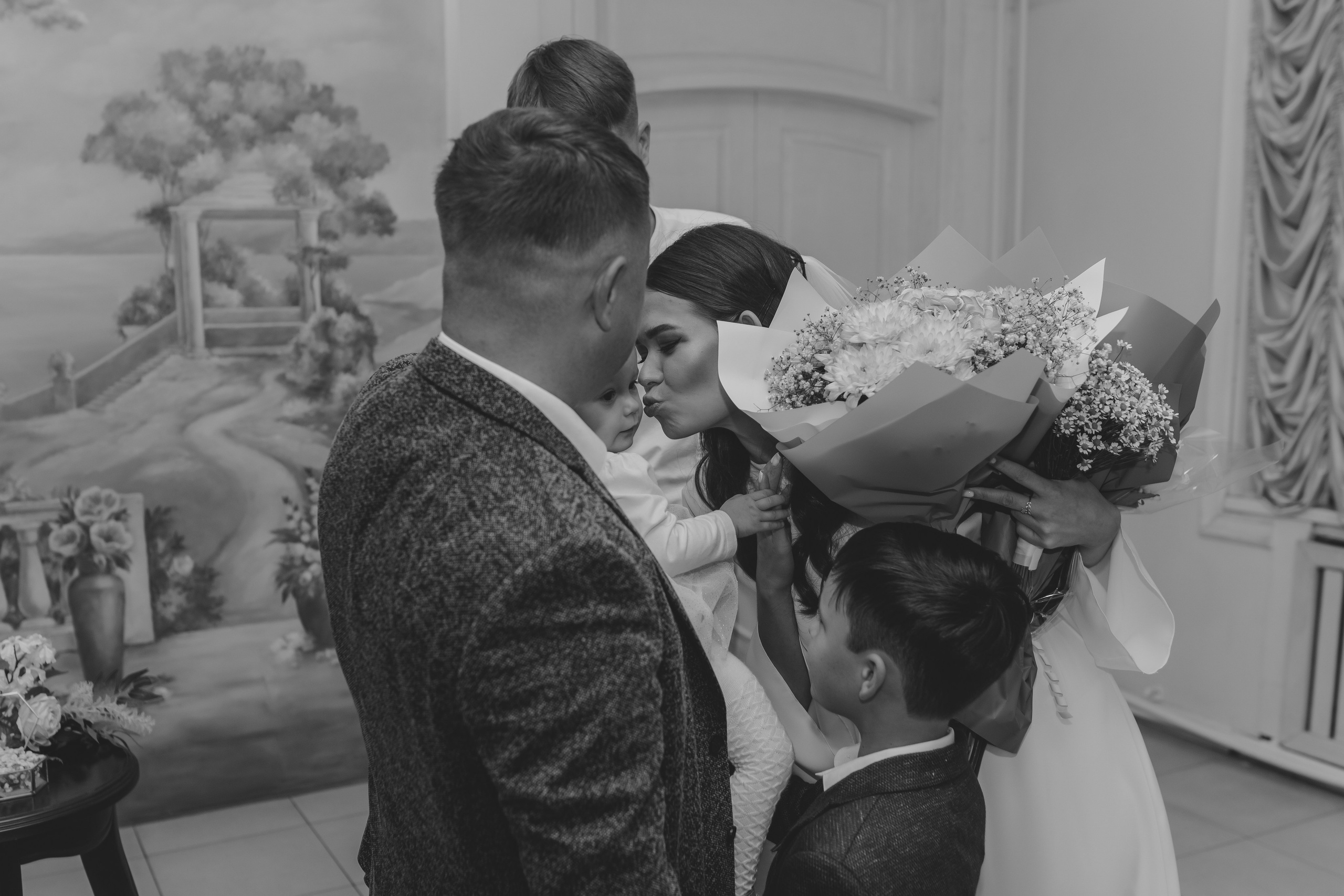 Катя и Ярик прогулка. Фотограф Ксюша Белоносова