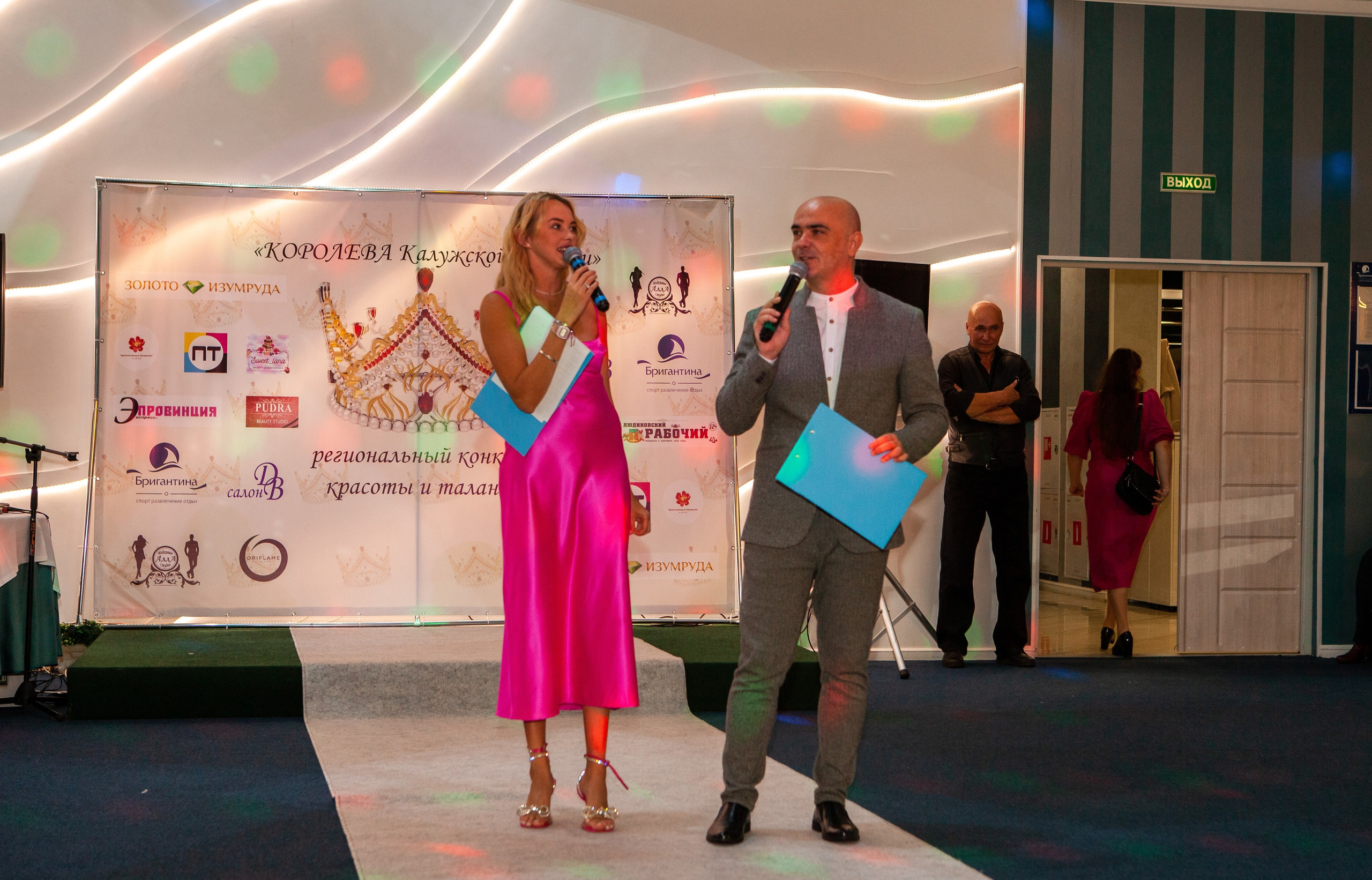 Королева Калужской области. Репортажный, семейный, свадебный, портретный фотограф