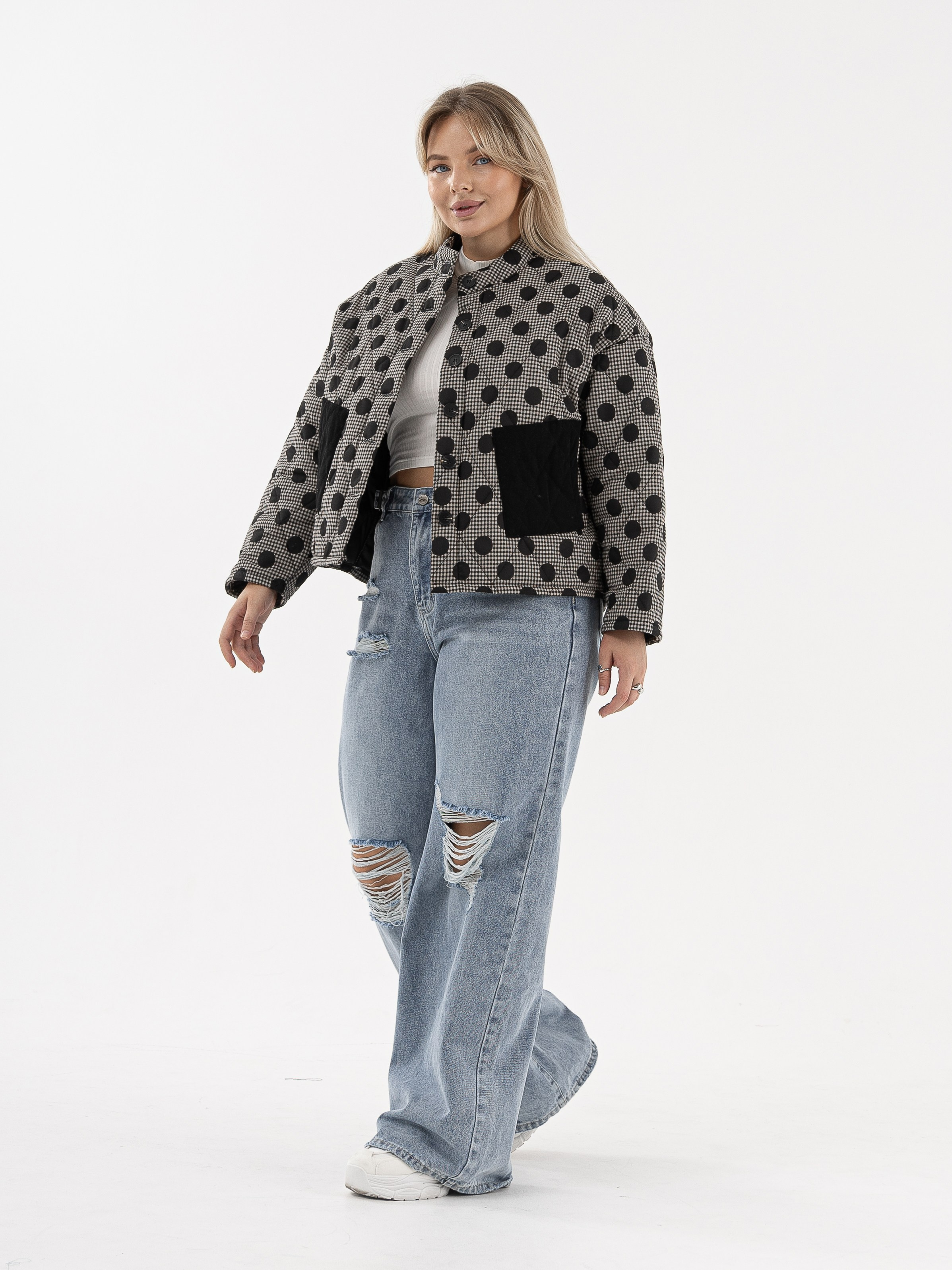 Настя. Фото для маркетплейсов в самых сочных локациях города Сочи