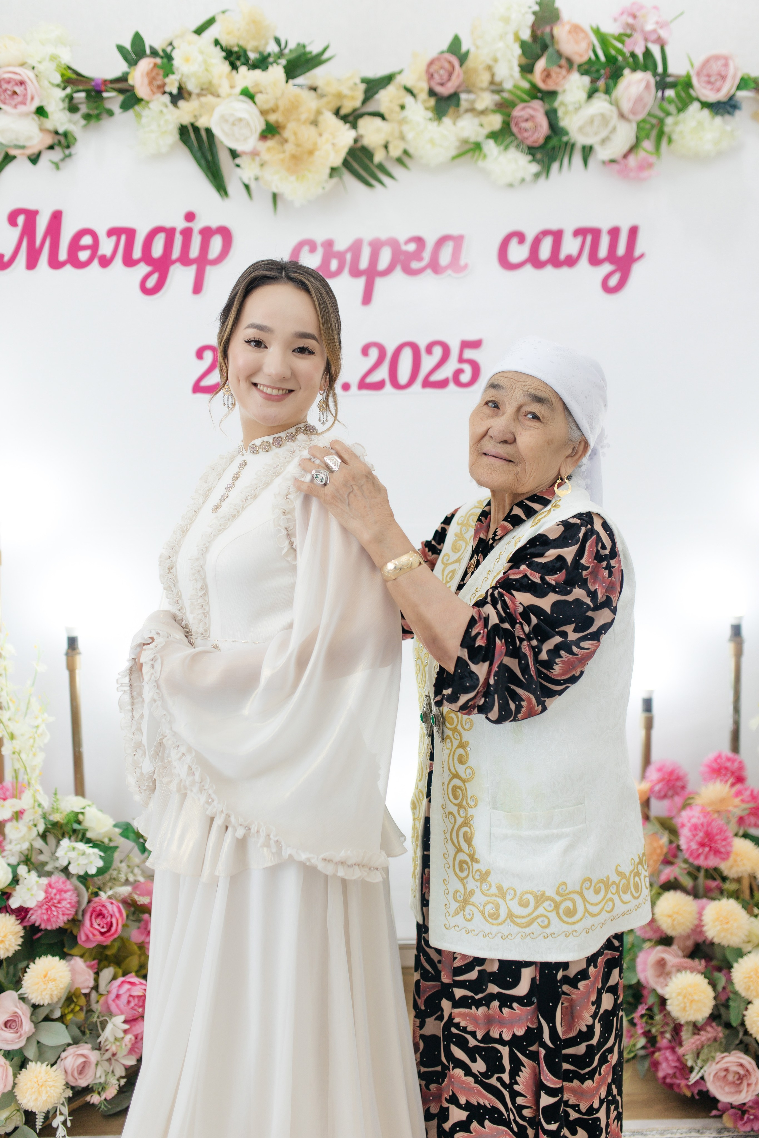 Moldir — syrğa salu. Wedding and Love story Photographer