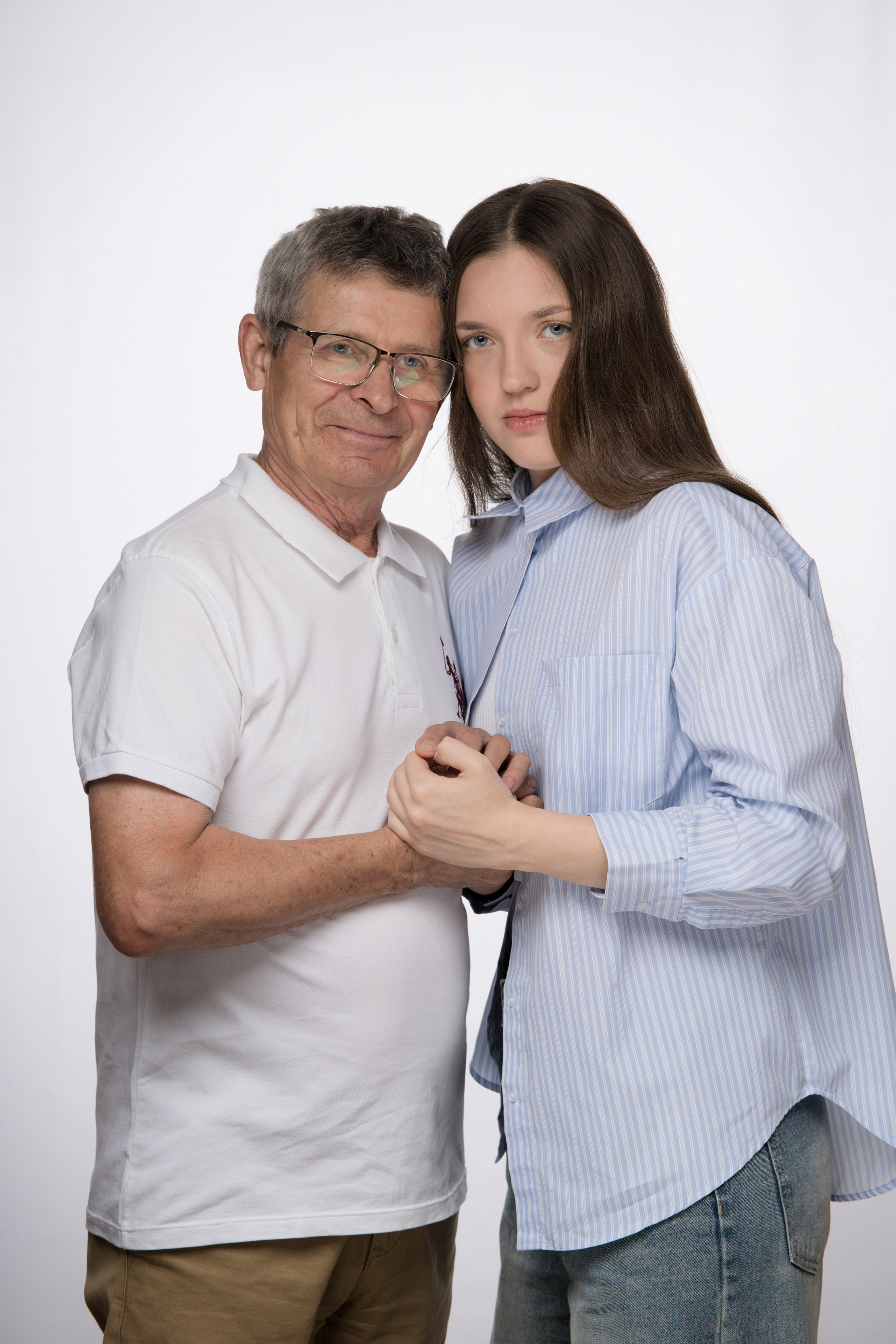 Арина с бабушкой. Портретный фотограф в Тюмени Баталина Ольга