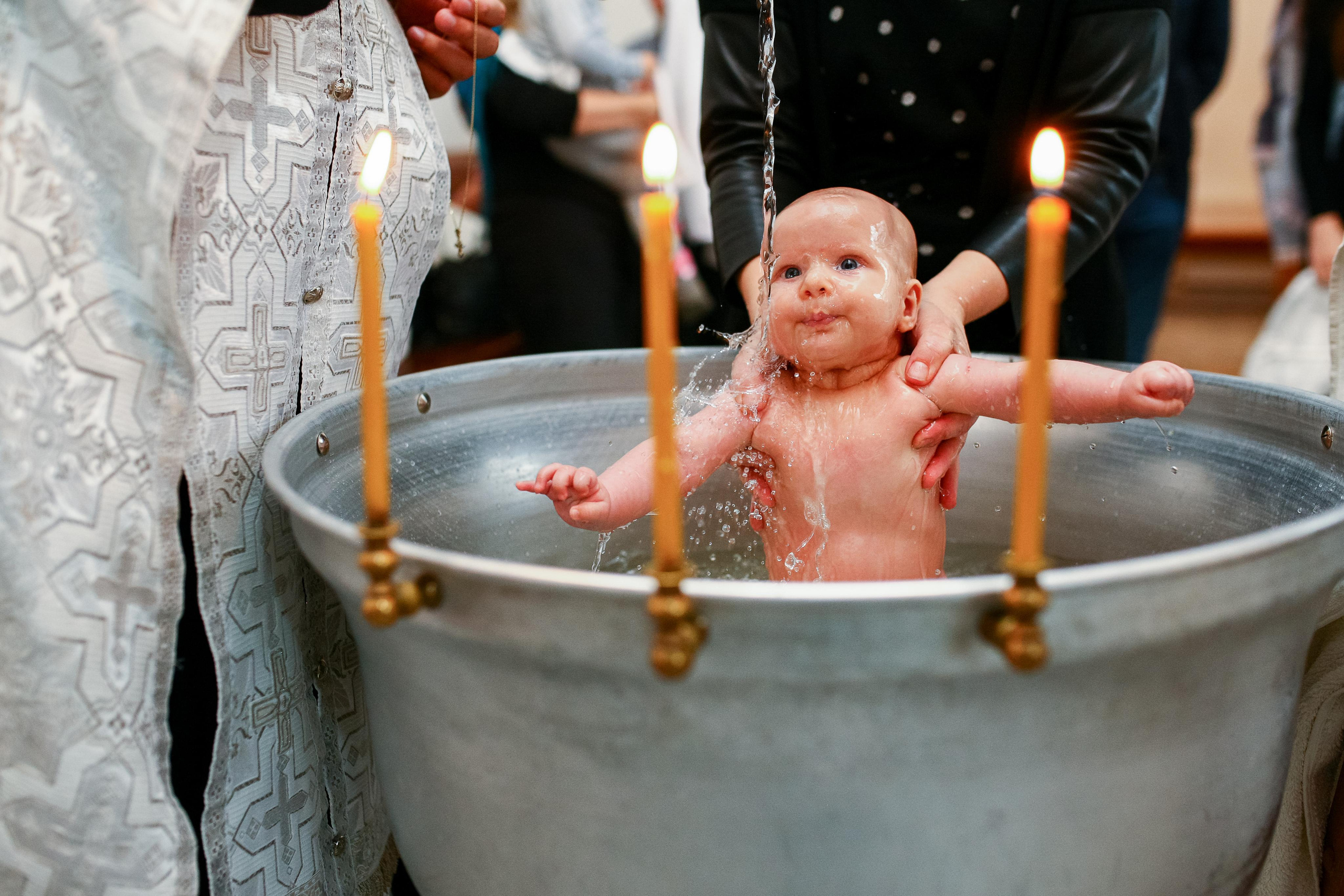 Крещение разное. Фотограф Инга Твердова