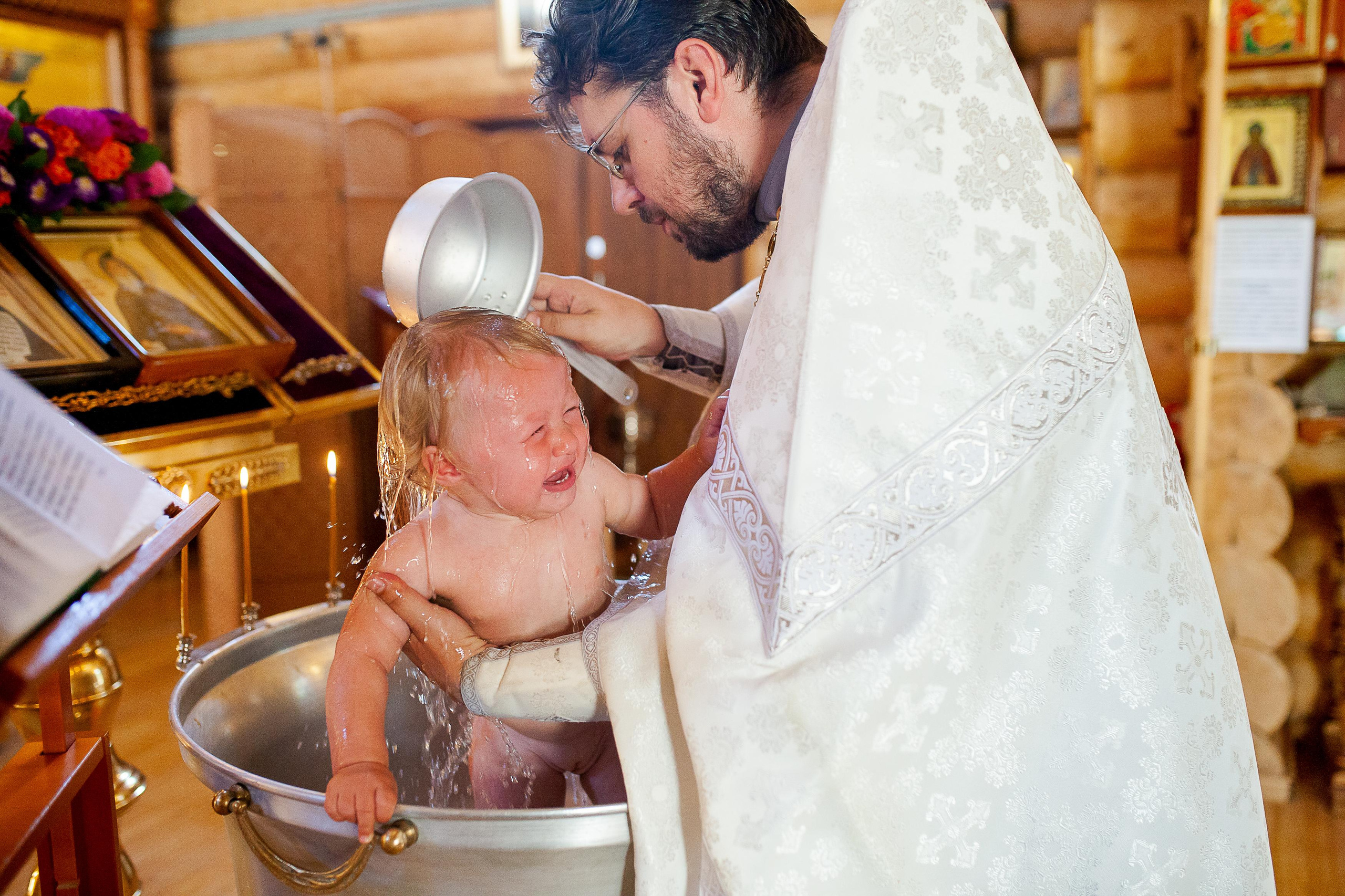 Крещение разное. Фотограф Инга Твердова