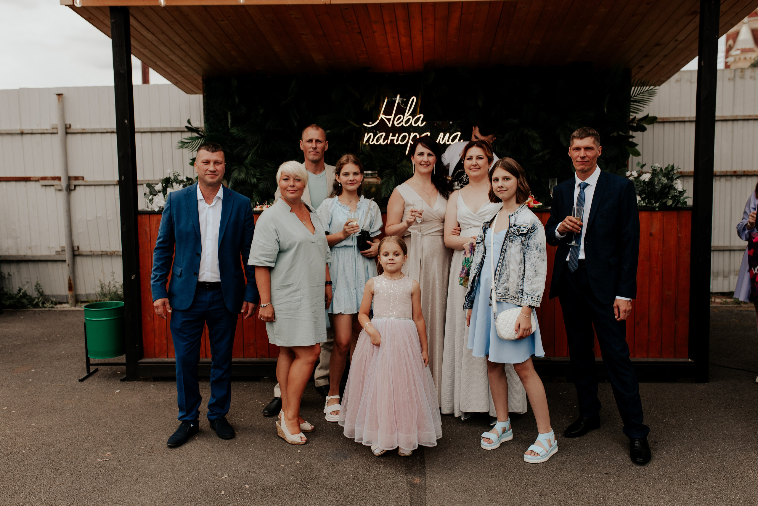 Свадебный банкет в Санкт-Петербурге — Трогательная фотосессия с родными и лавстори. Фотограф в Санкт-Петербурге Лиза Семченкова