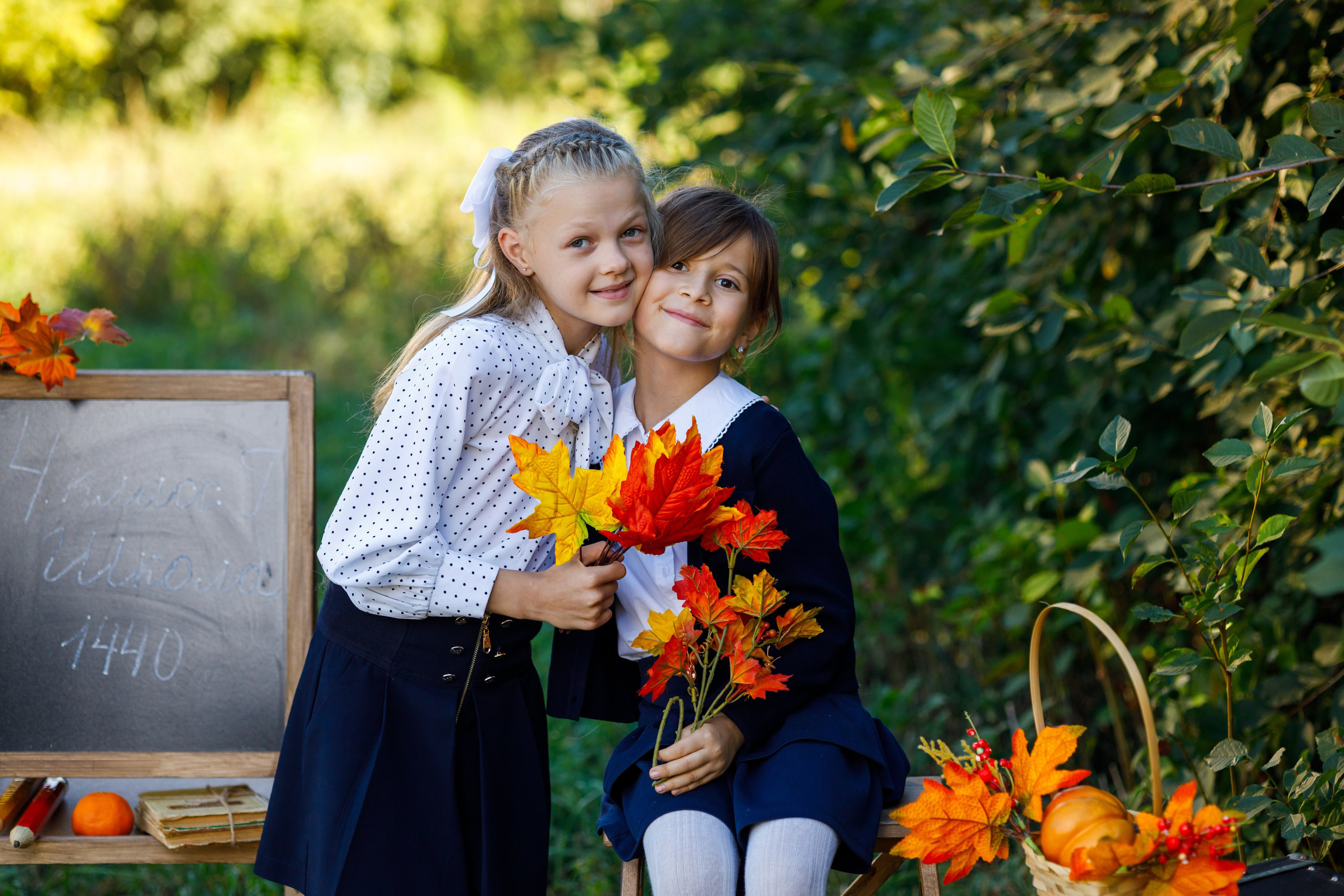 Школьная осенняя фотосессия. Профессиональная фото и видеосъемка. Москва