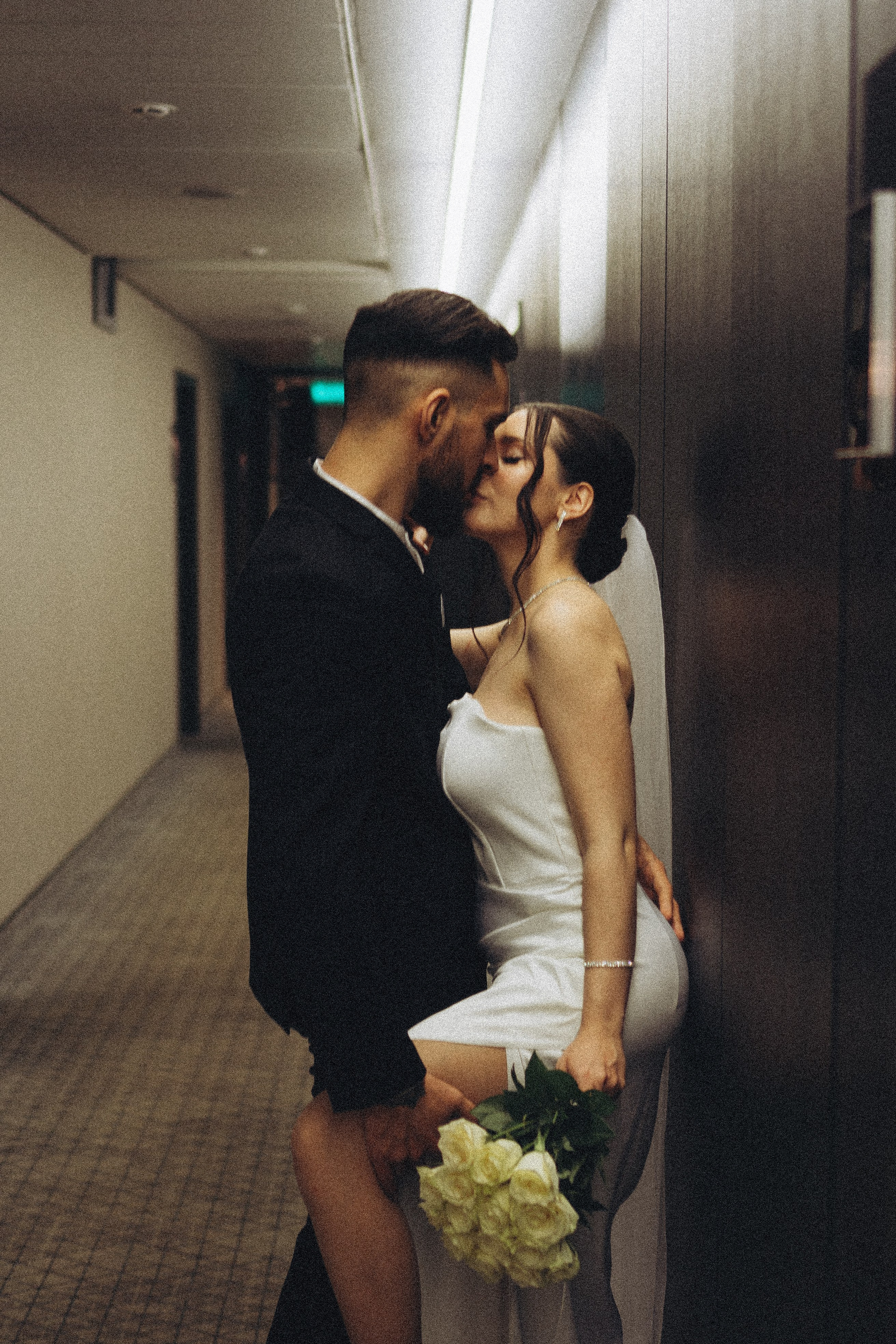 СВАДЕБНАЯ СЬЕМКА СБОРОВ ЖЕНИХА И НЕВЕСТЫ В ОТЕЛЕ И ТАКЖЕ ФОТОСЕССИИЯ В ОТЕЛЕЕ МЕГАПОЛИС БРЯНСК. Профессиональный фотограф, Санкт-Петербург — Виктория Богомолова