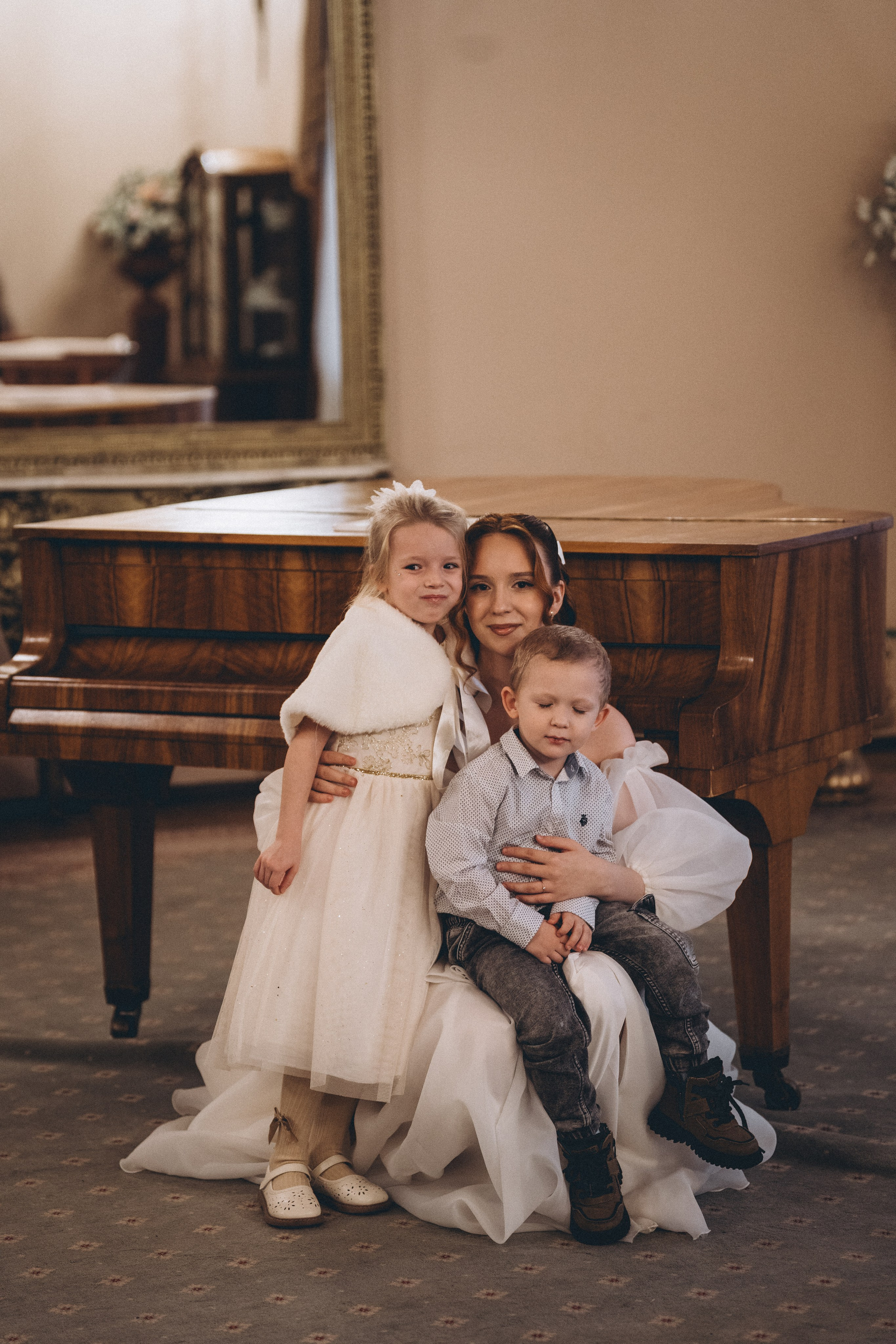 СВАДЕБНАЯ СЬЕМКА ВО ВТОРОМ ДВОРЦЕ С ГОСТЯМИ И ПРОГУЛКА В ТАВРИЧЕСКОМ САДУ. Профессиональный фотограф, Санкт-Петербург — Виктория Богомолова